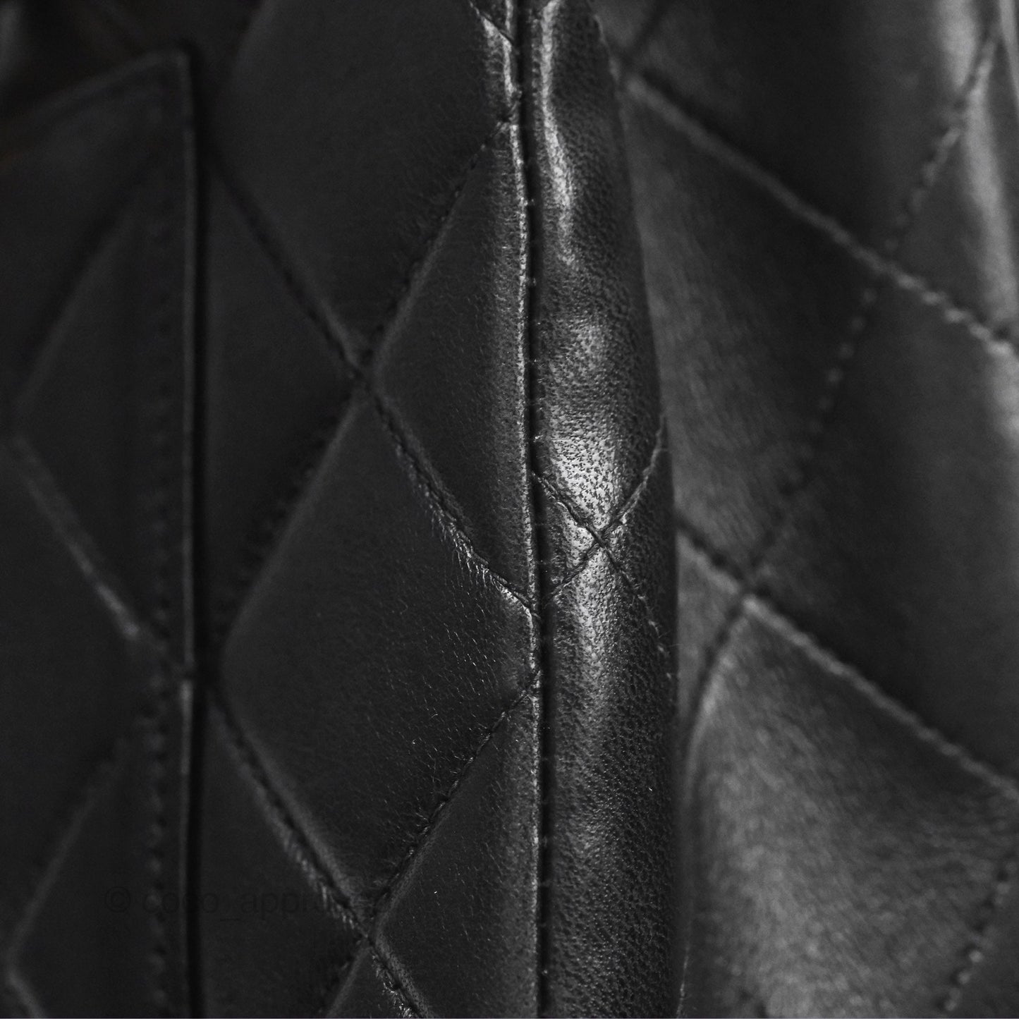 Chanel Vintage Jumbo Single Flap Black Lambskin 24K Gold Hardware