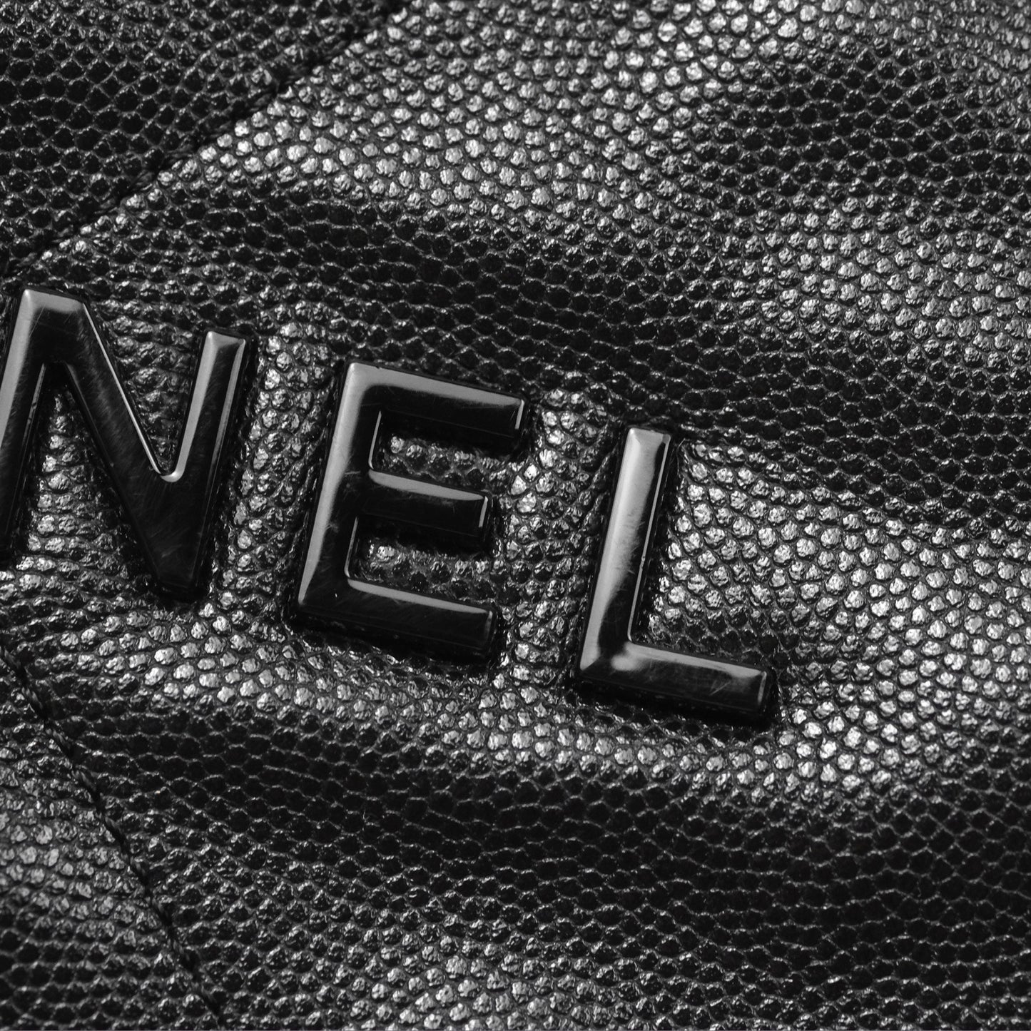 Chanel 22 Small Black Shiny Caviar Aged Gold Hardware