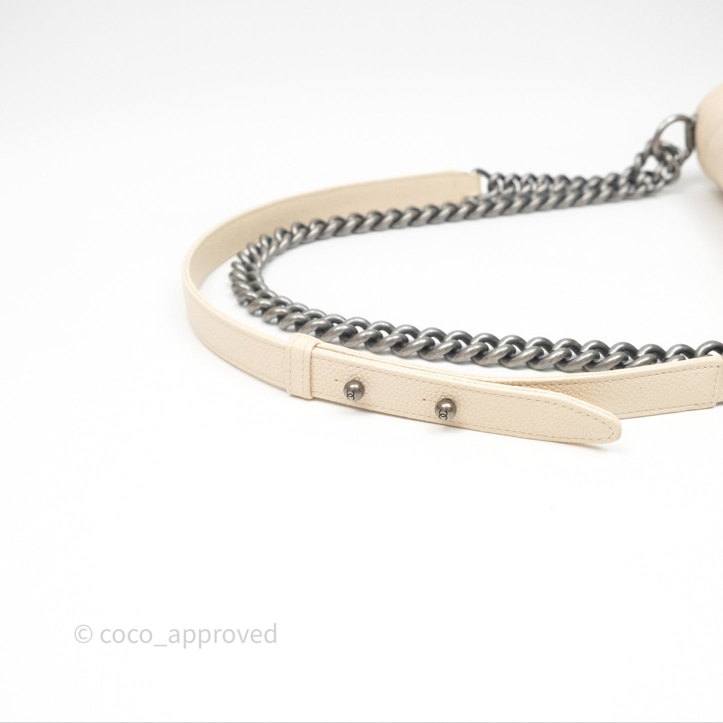 Chanel Medium Boy Chevron Beige Caviar Ruthenium Hardware