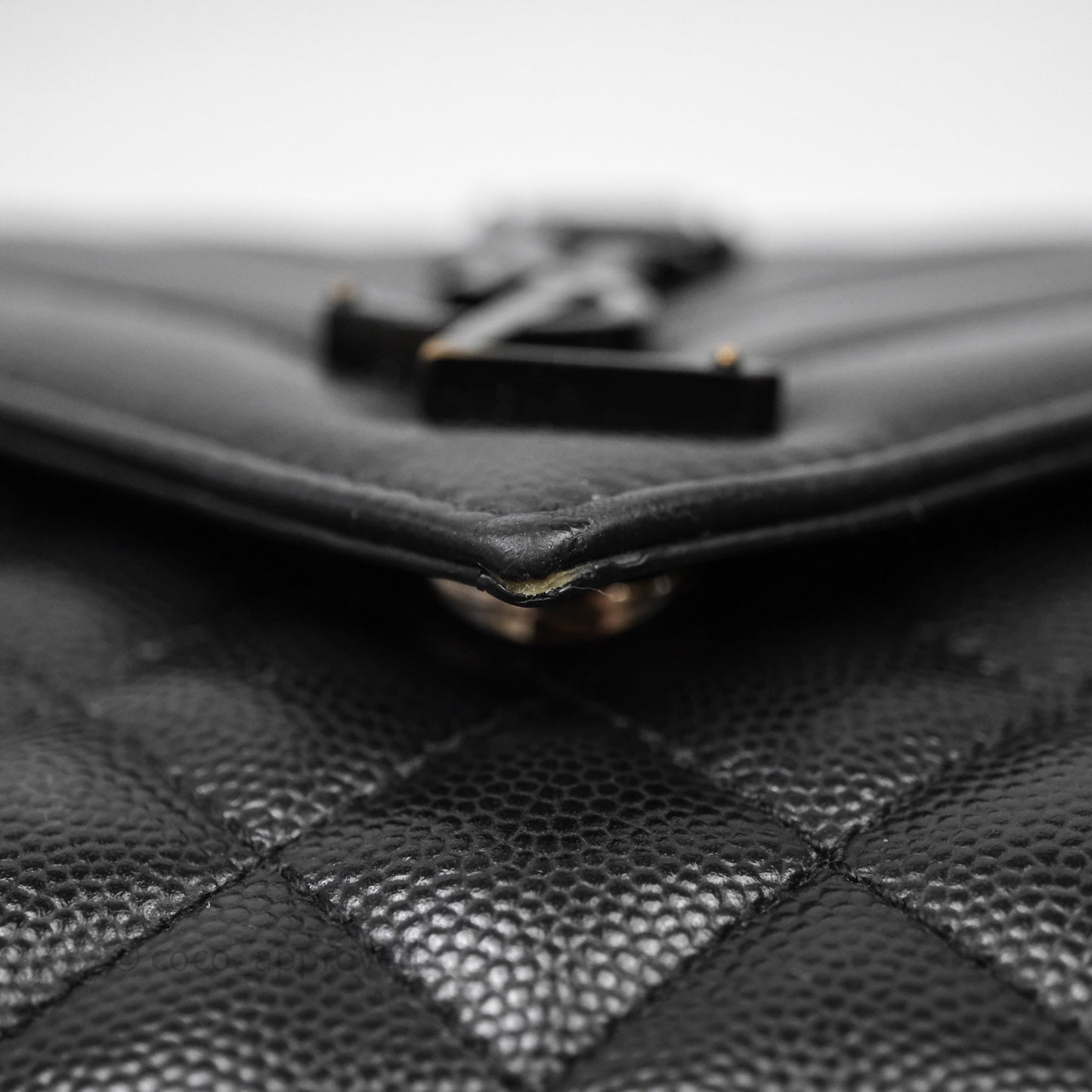 Saint Laurent Envelope Medium So Black Caviar