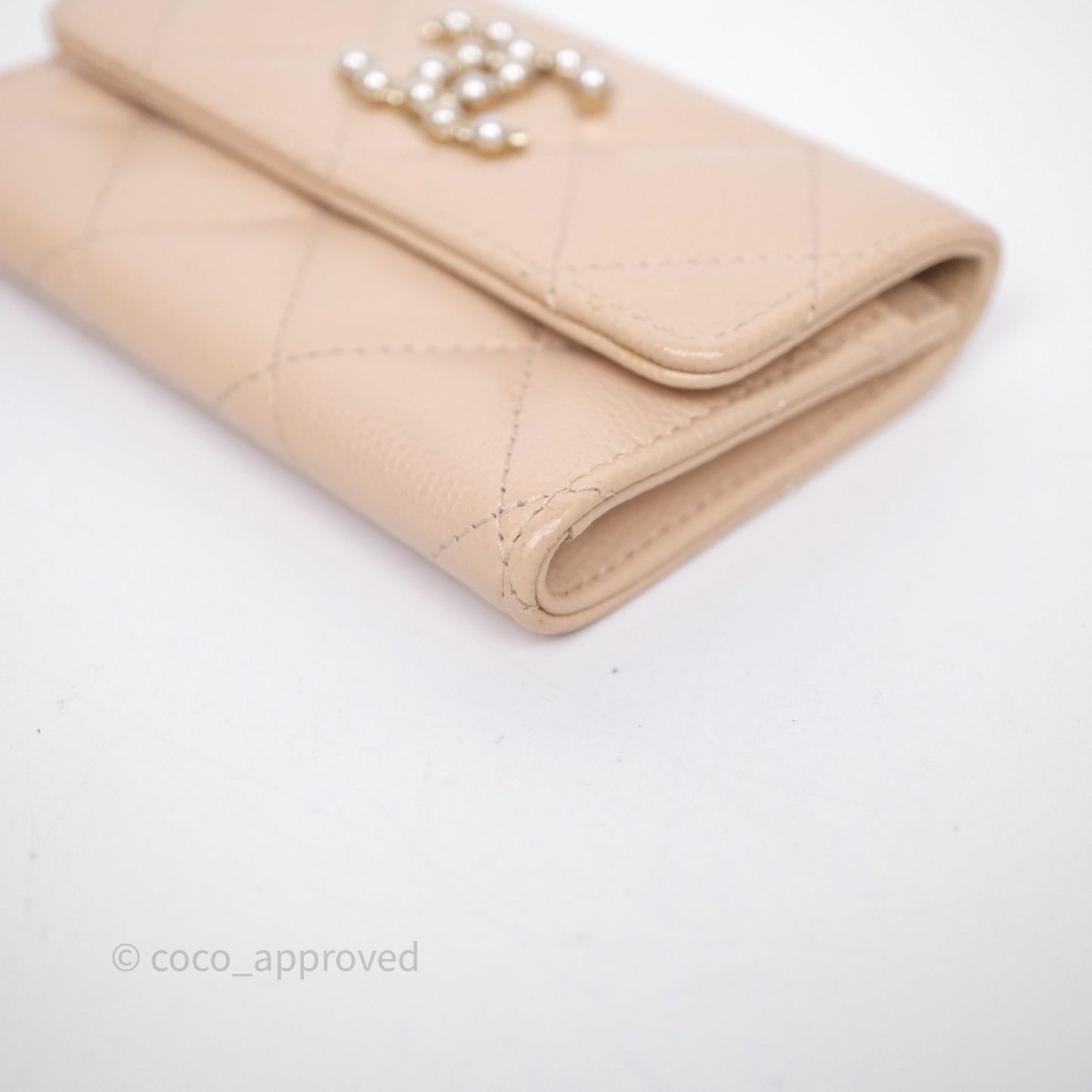 Chanel Pearl CC Flap Card Holder Beige Caviar Gold Hardware