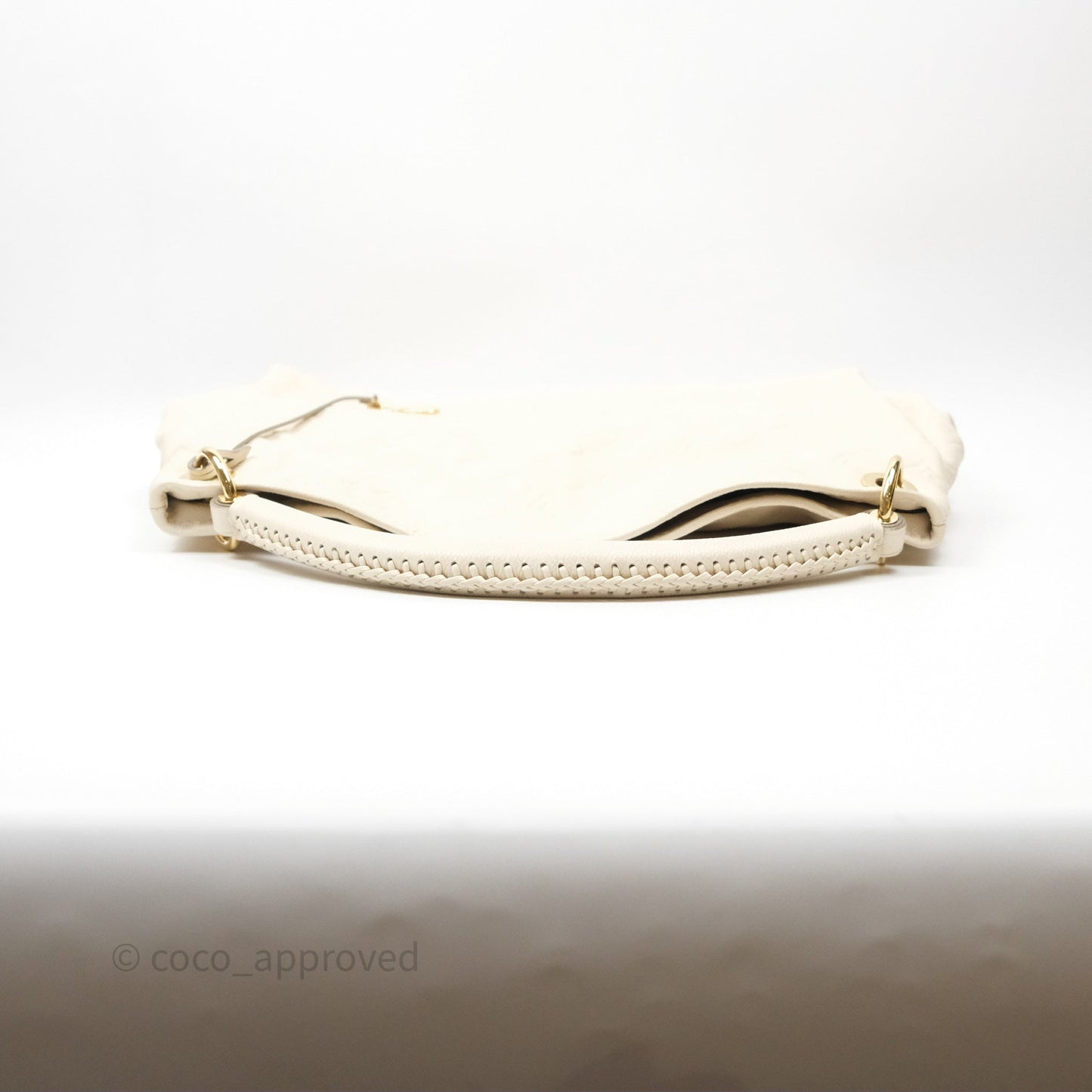 Louis Vuitton Artsy Monogram Empreinte MM Ivory