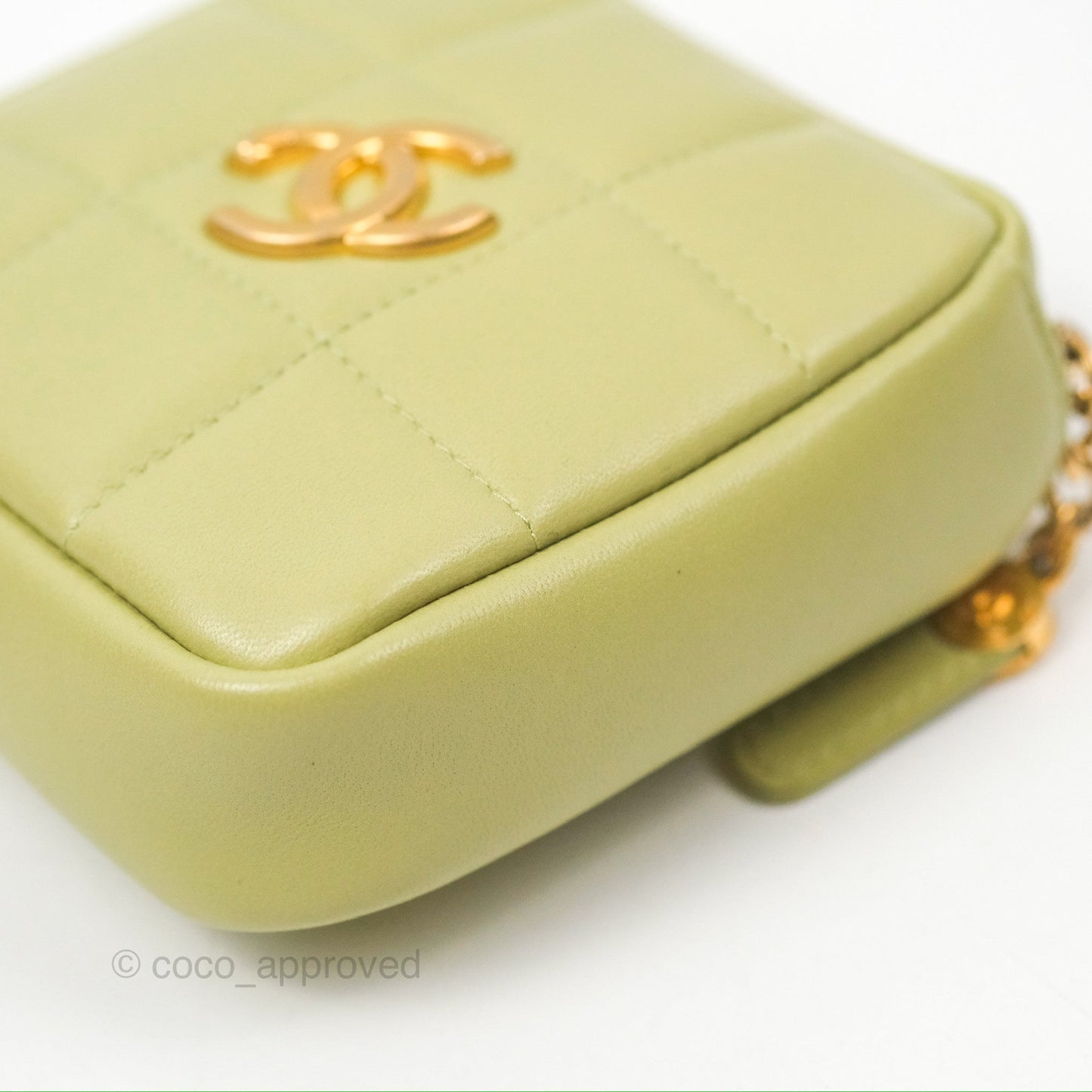 Chanel Diamond Belt Coin Purse Avocado Green Lambskin Aged Gold Hardware
