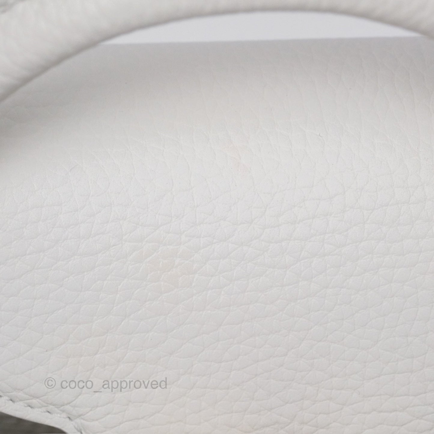 Louis Vuitton Taurillon Capucines BB Snow