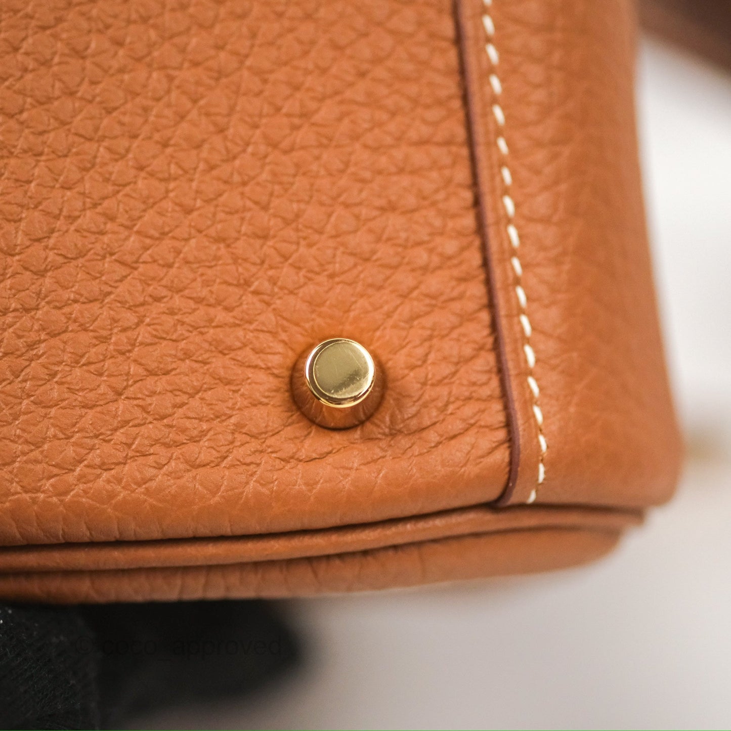 Hermès Mini Lindy 20 Gold Clemence Gold Hardware