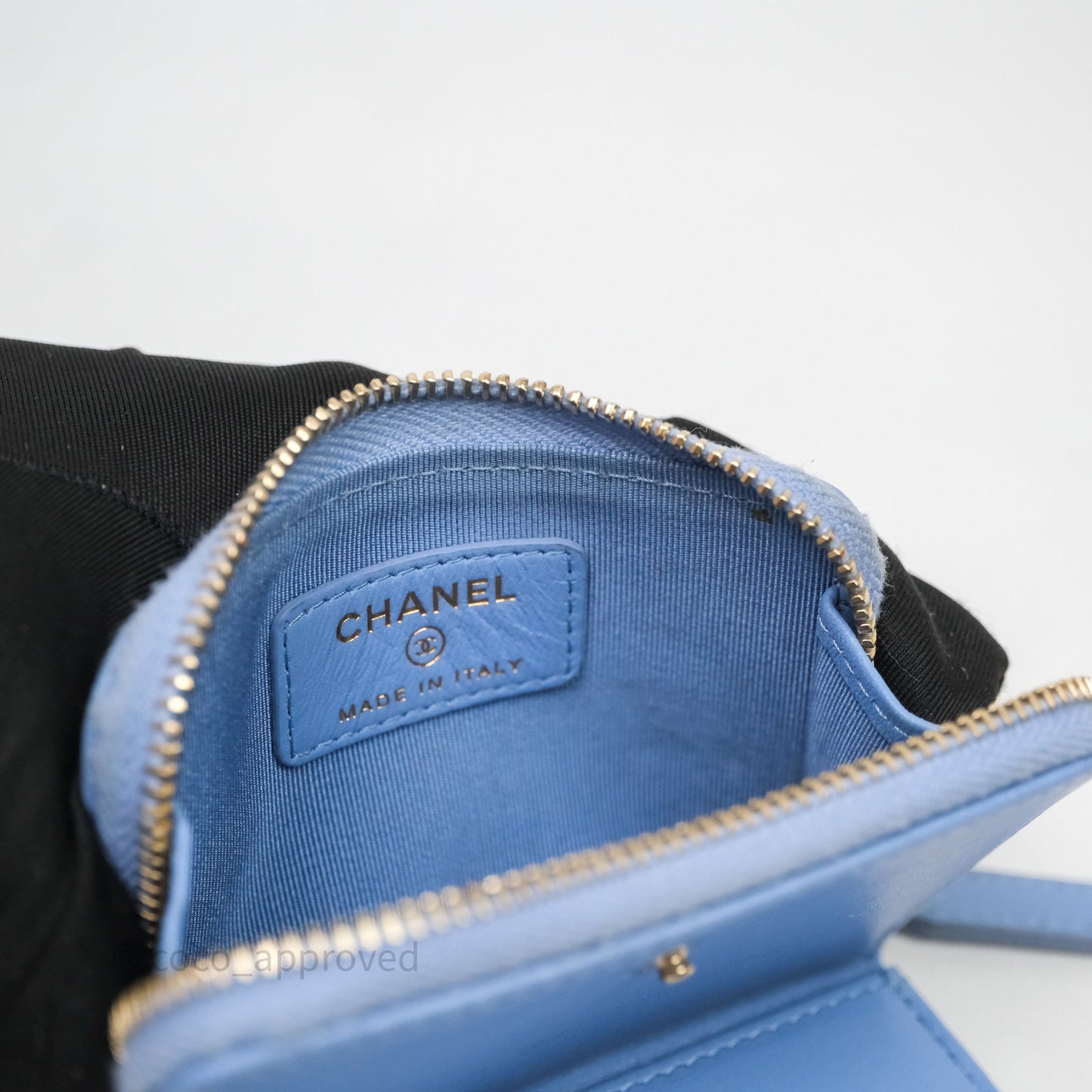 Chanel Classic Zipped Coin Purse Blue Lambskin Gold Hardware
