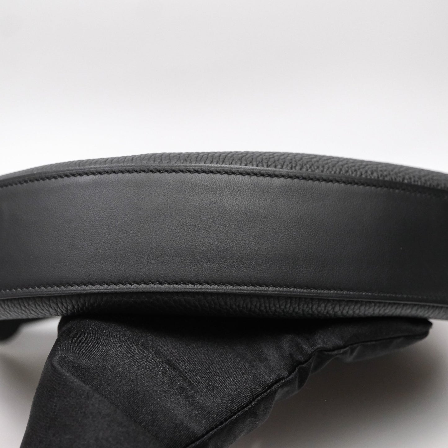 Hermes Arcon Bag Black Noir 89 Togo Gold Hardware