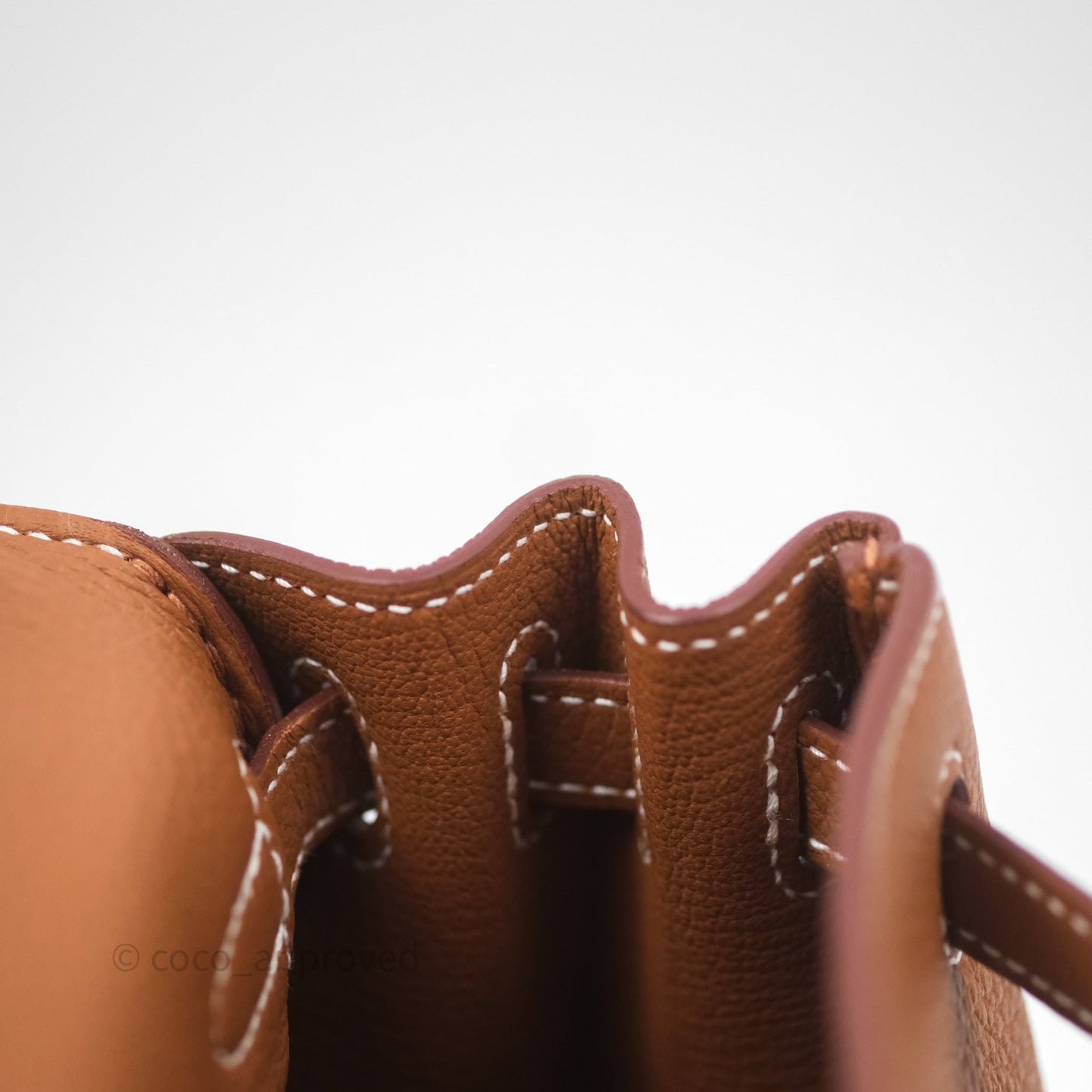 Hermès Retourne Kelly 25 Gold 37 Togo Gold Hardware
