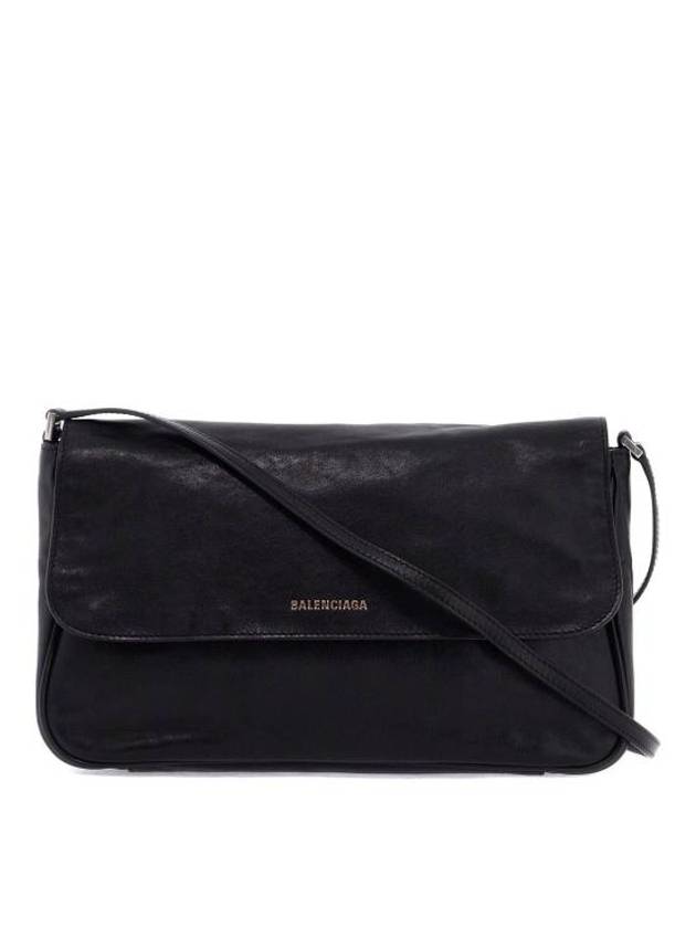 Luxury Balenciaga Grungy Cross Bag Black