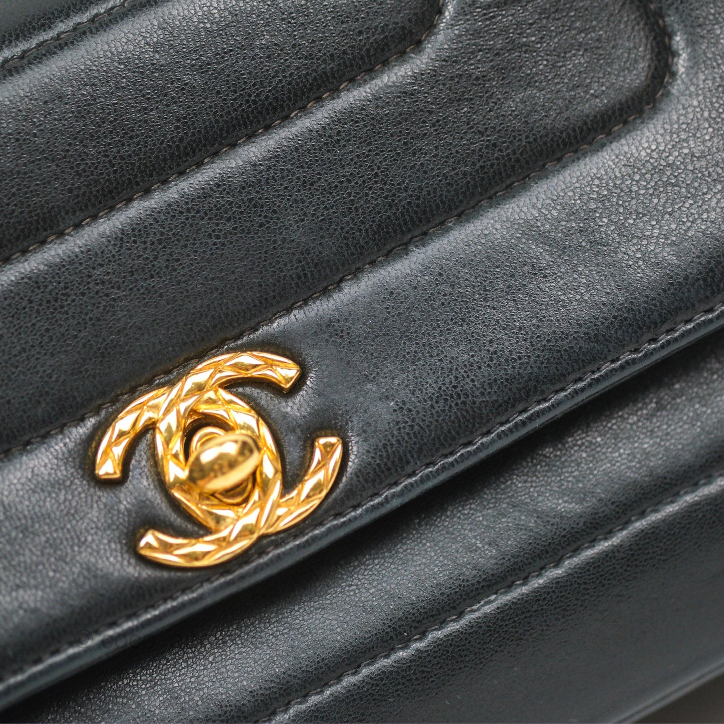 Chanel Vintage Mini Bijoux Chain Flap Black Lambskin Gold Hardware