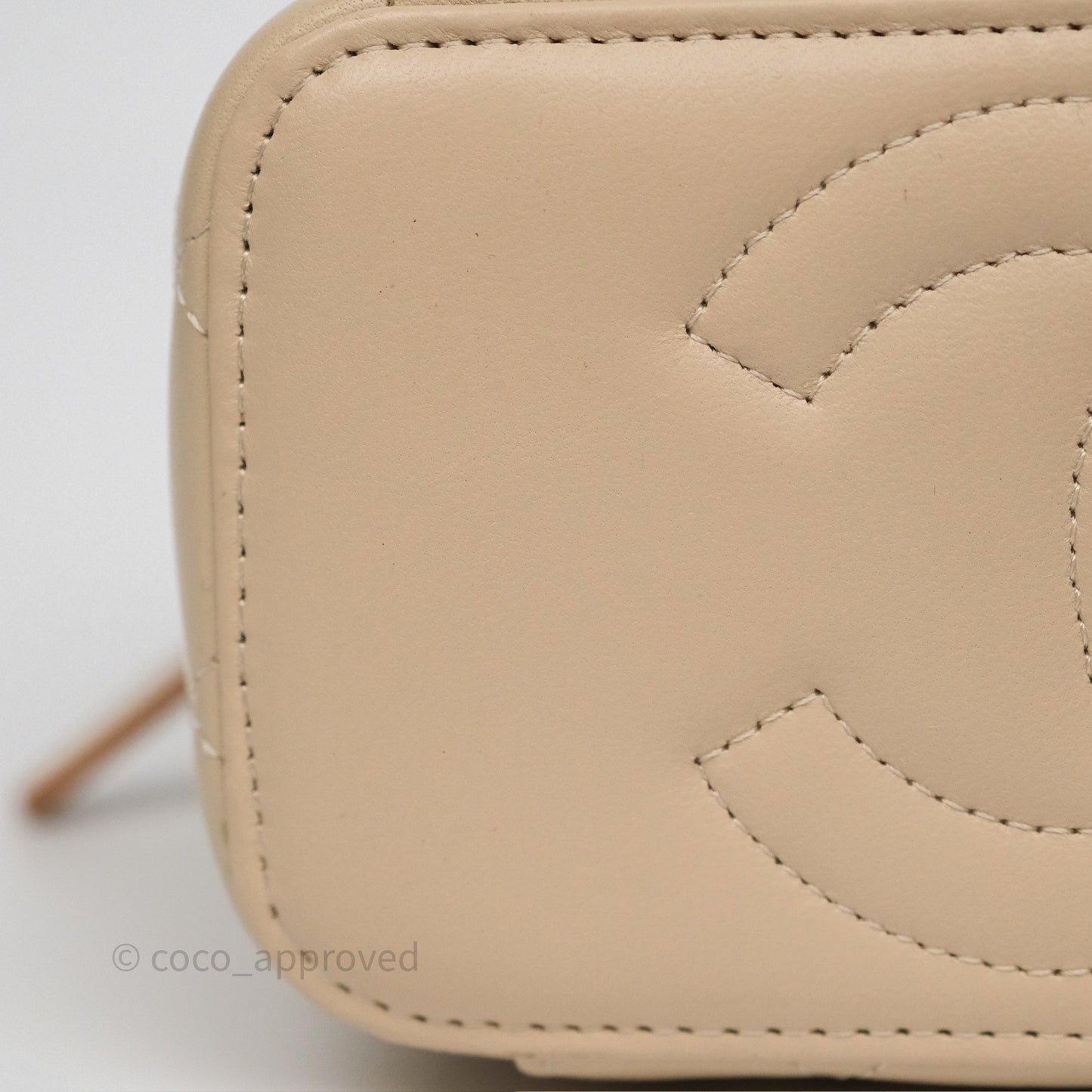 Chanel Vanity Rectangular Top Handle Ecru/Beige Lambskin Gold Hardware 23P