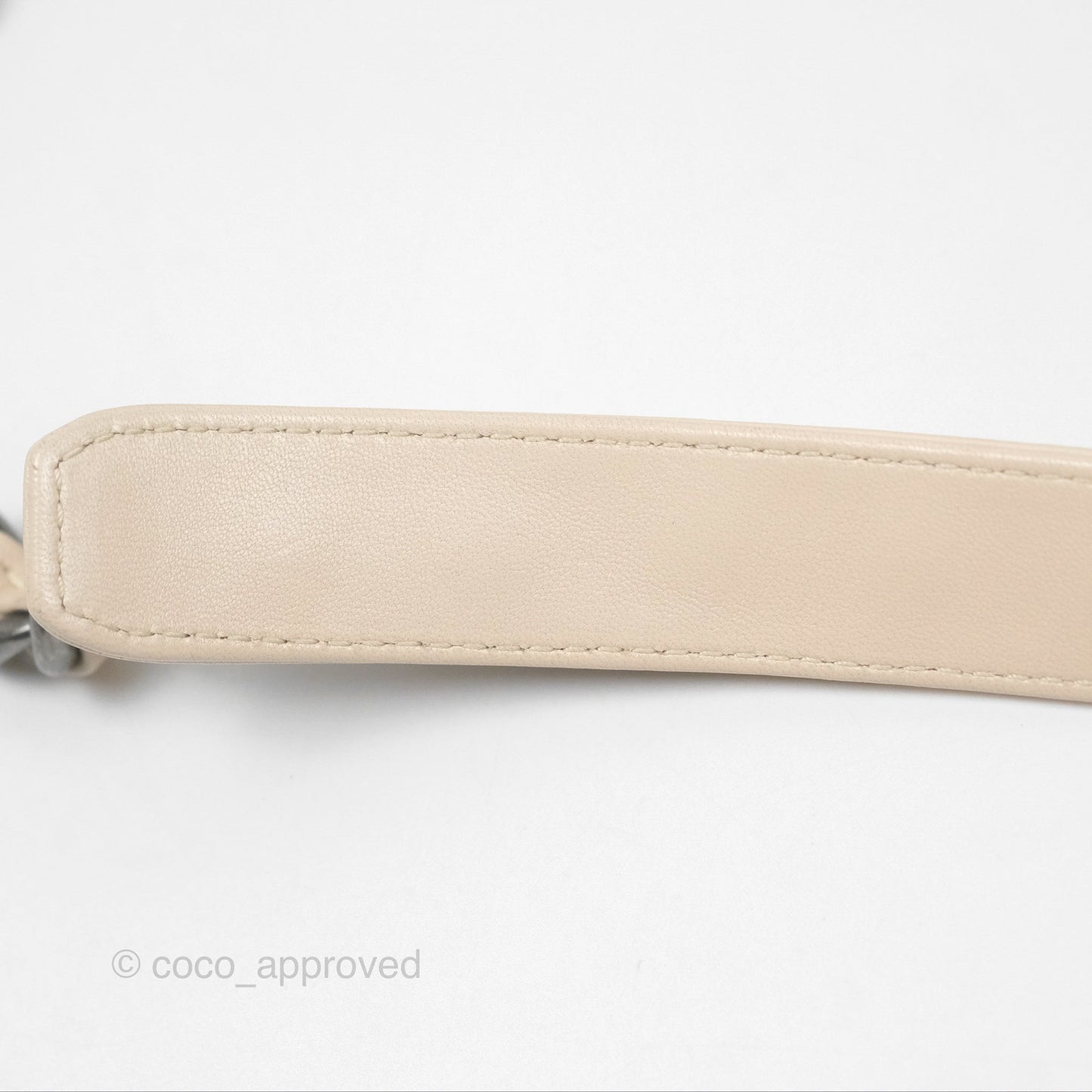 Chanel 19 Small Tweed Oreo Cream Mixed Hardware