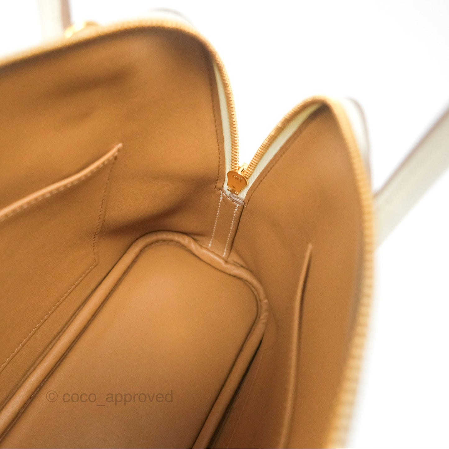 Hermès Bolide 1923 25 Mushroom 0T/Biscuit 48 Evercolor Gold Hardware