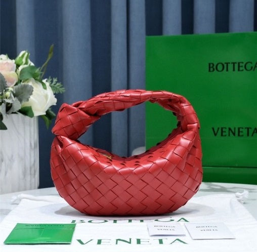 Luxury Bottega Veneta mini jodie 28 red lambskin