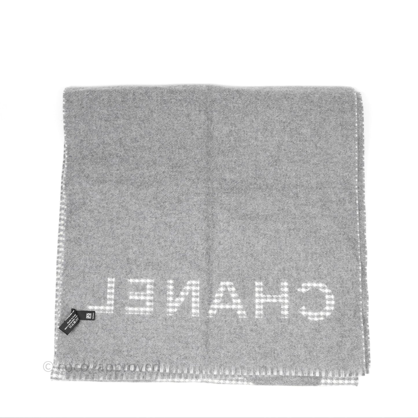 Chanel CC Reversible Cashmere Scarf Grey/ White 23B