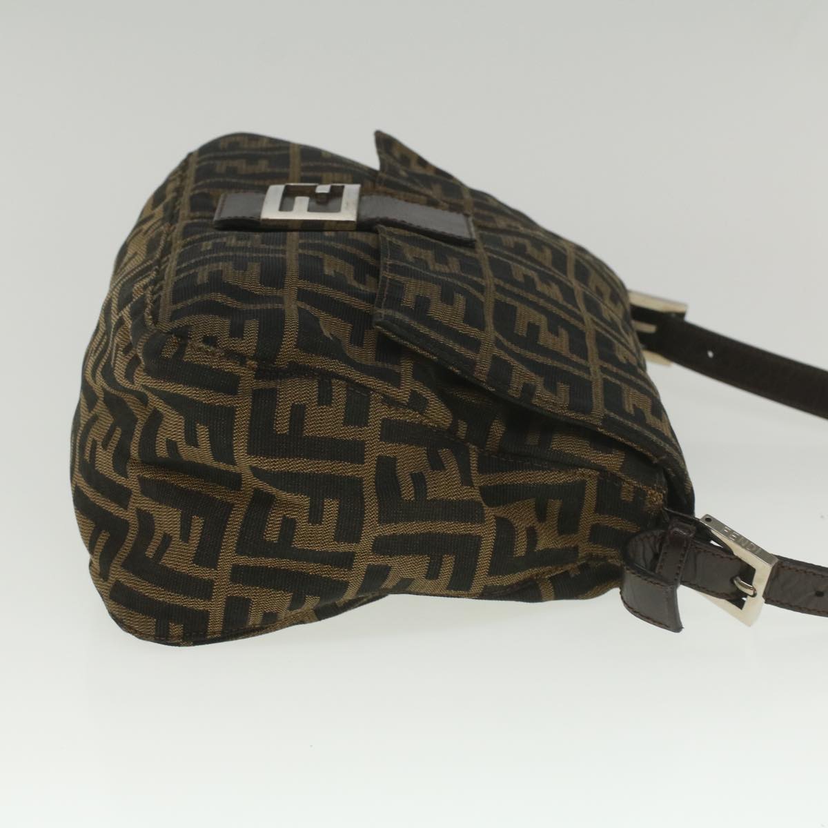Luxury FendiZucca Canvas Mamma Baguette Shoulder Bag Brown52440