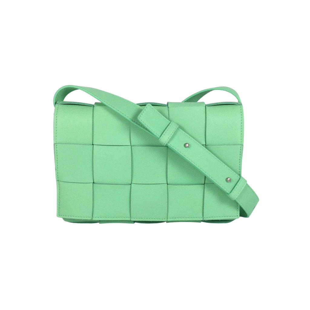 Luxury Bottega Veneta Cassette