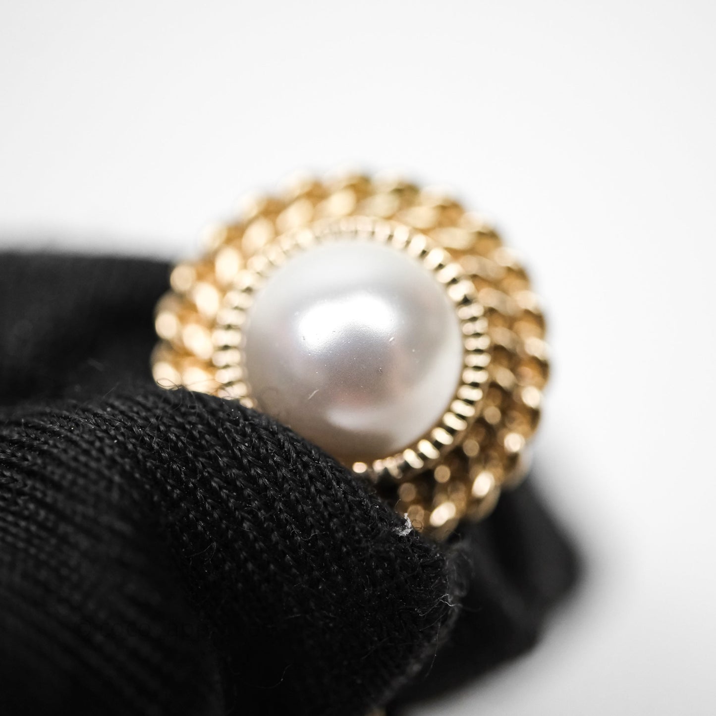 Chanel CC Coco Round Pearl Drop Earrings Gold Tone 22P