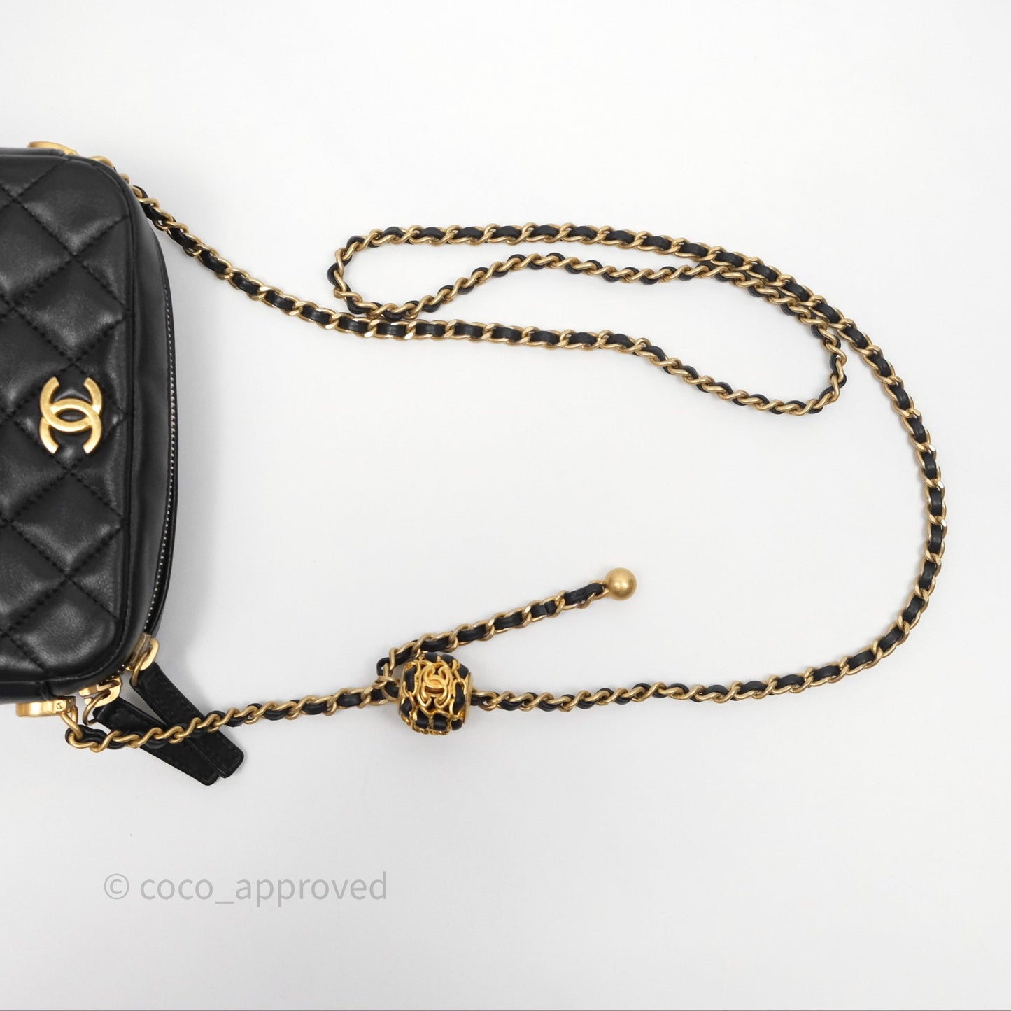 Chanel Quilted CC Pearl Crush Camera Case Black Lambskin Gold Hardware