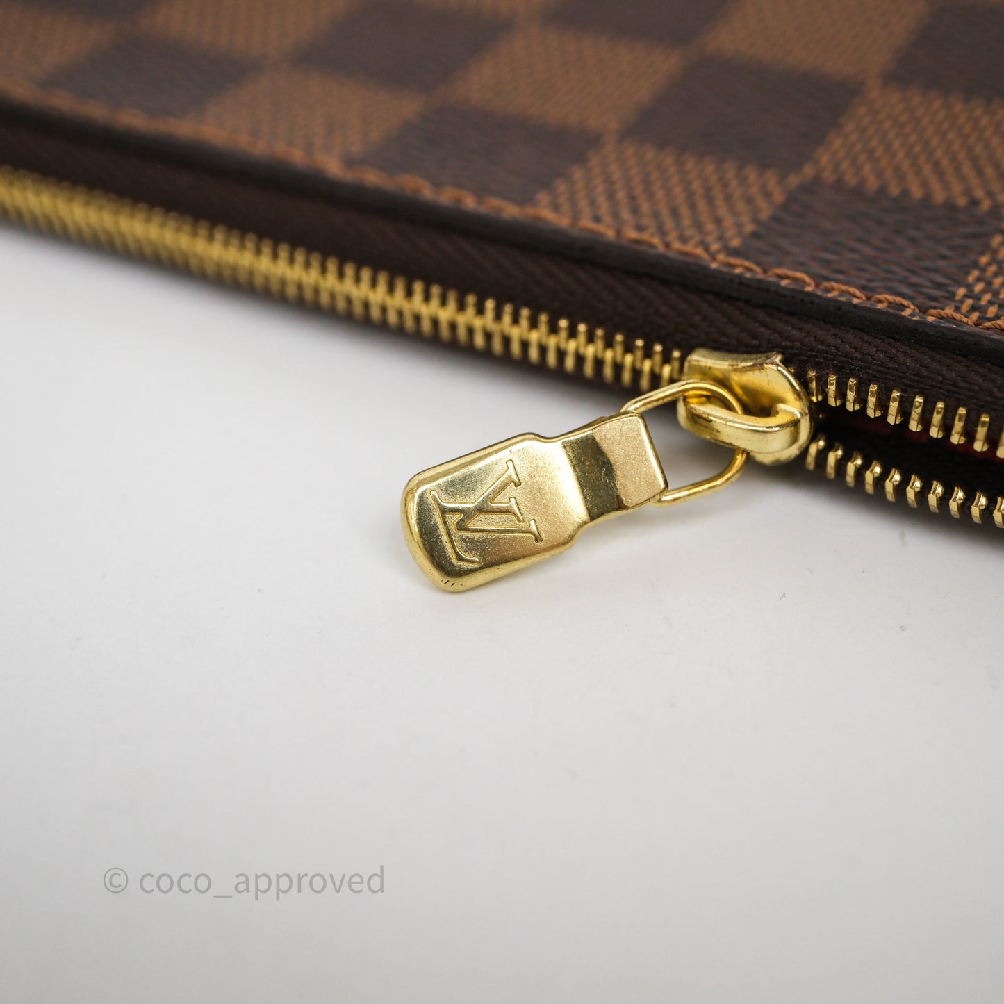 Louis Vuitton Neverfull MM Tote Bag Damier Ebene Canvas