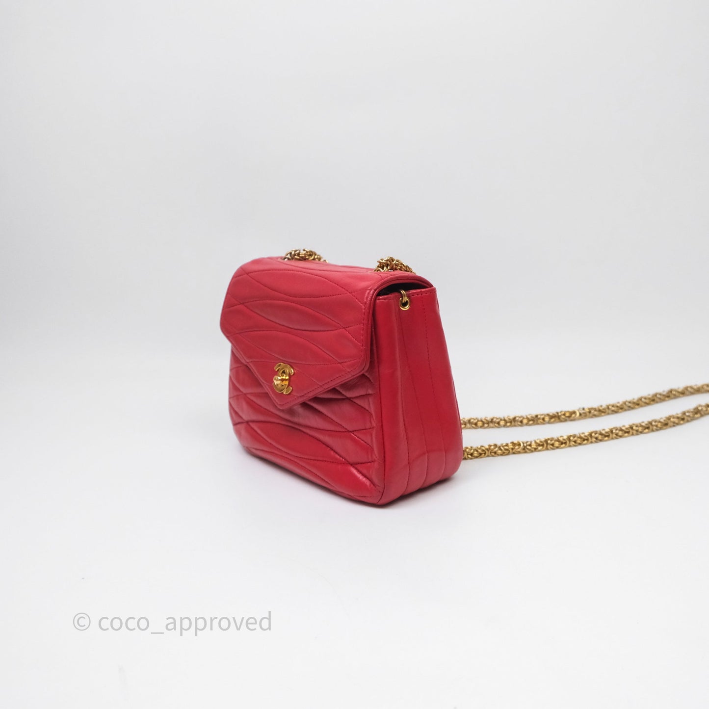 Chanel Vintage Quilted Flap Bag Red Lambskin Gold Hardware