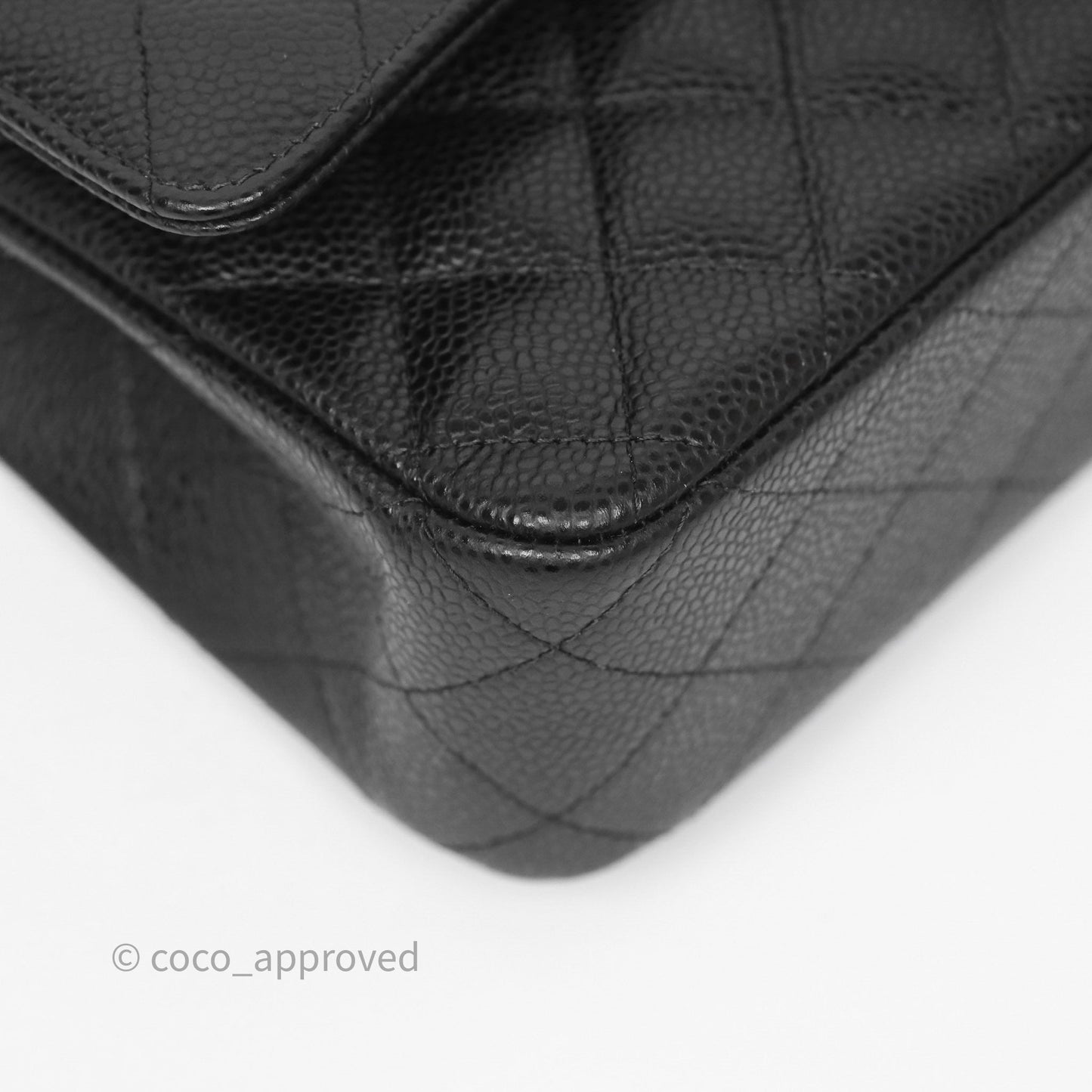 Chanel M/L Medium Classic Flap Quilted Black Caviar Gold Hardware
