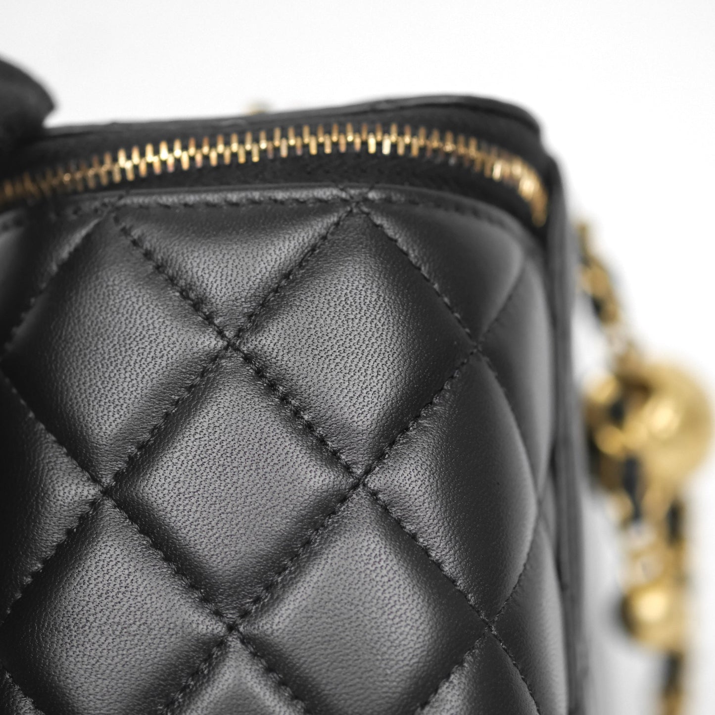 Chanel Vanity With Pearl Crush Chain Black Lambskin Aged Gold Hardware