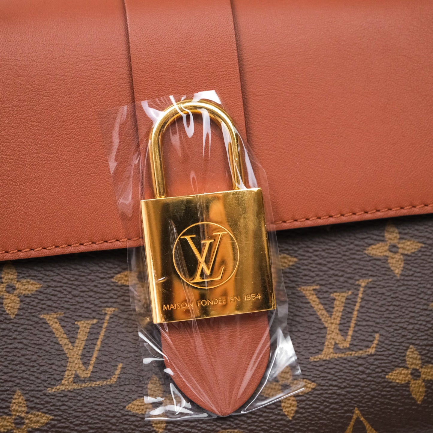 Louis Vuitton Monogram Locky BB Caramel