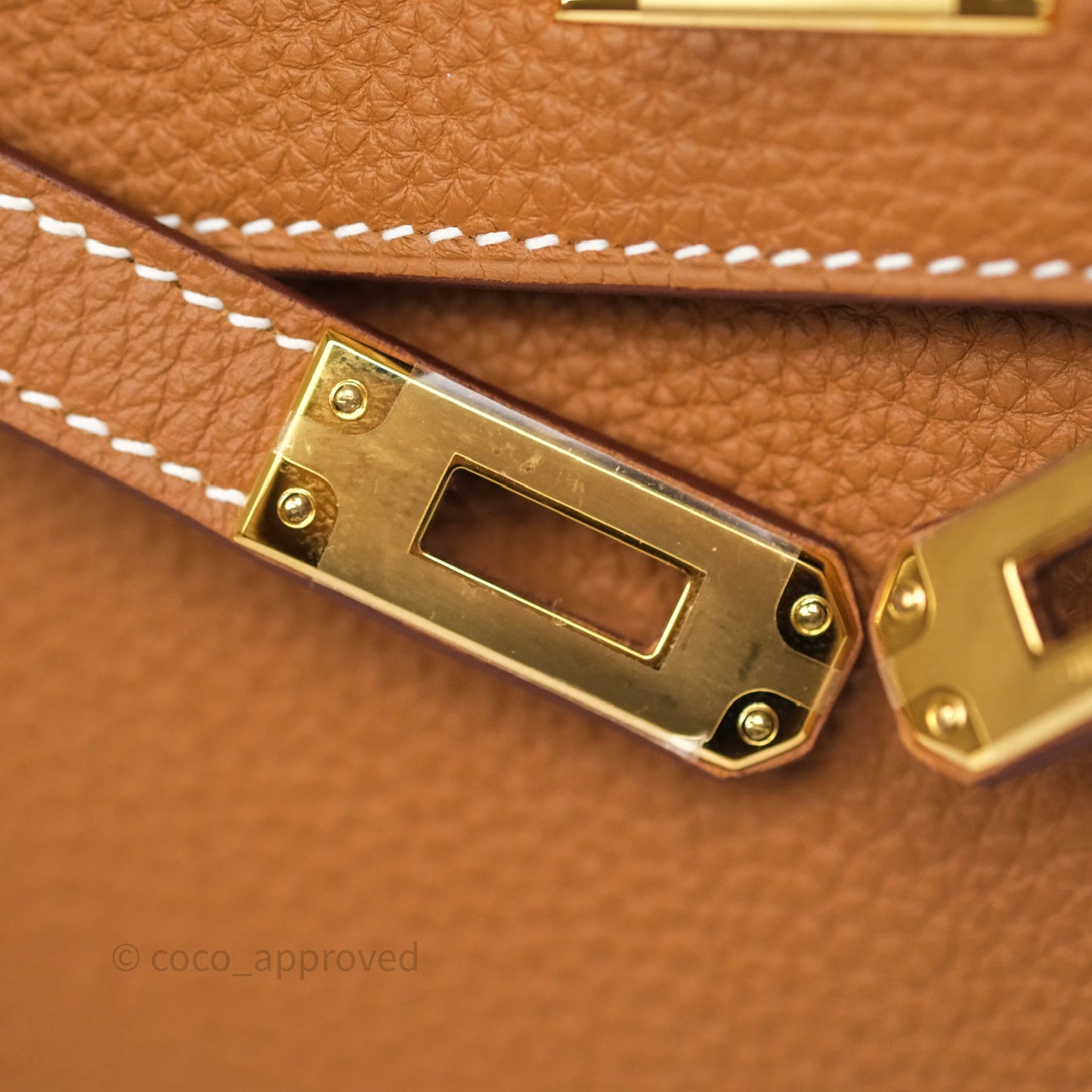 Hermès Kelly Retourne 25 Gold Togo Gold Hardware