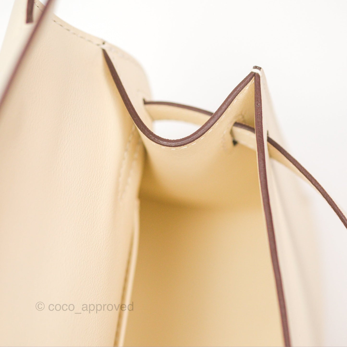 Hermès Kelly Mini Pochette Nata I2 Swift Gold Hardware