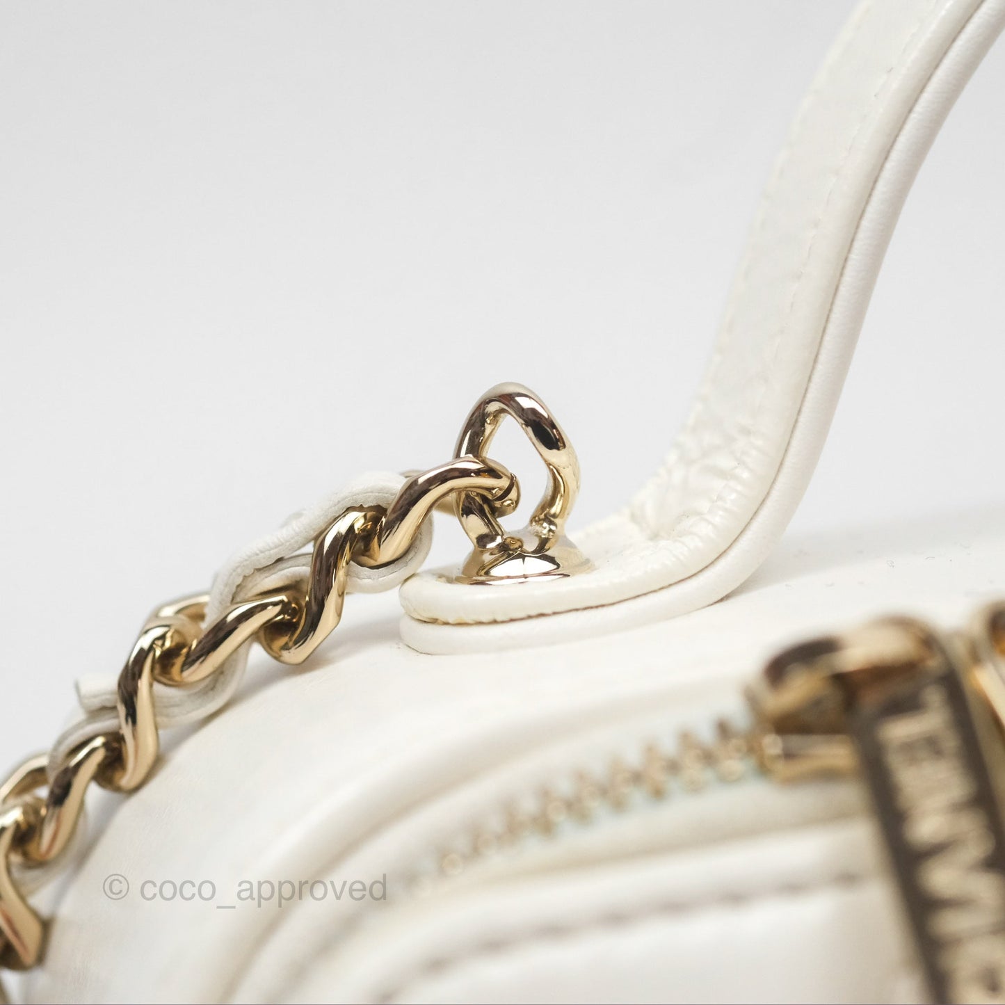 Chanel Top Handle Quilted Vanity Case White Shiny Lambskin Good Hardware