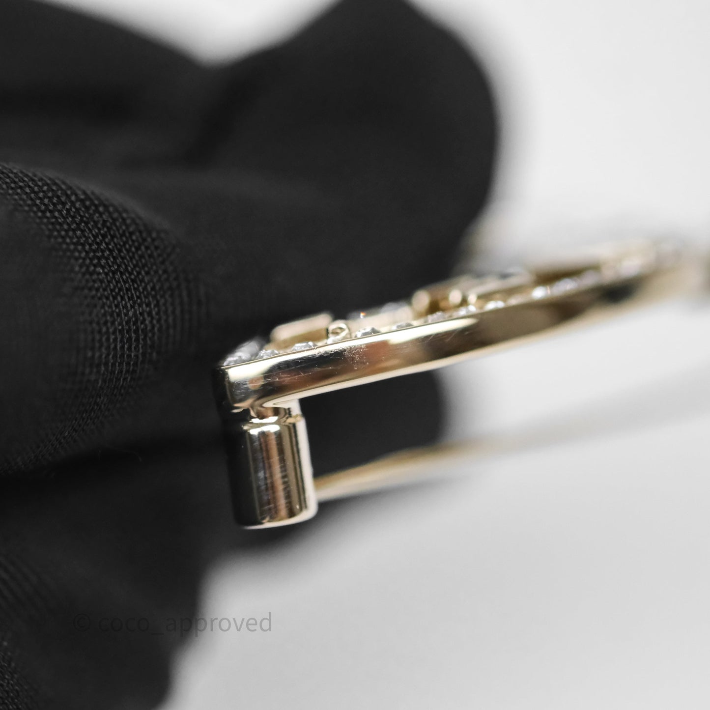 Chanel Crystal Pearl CC Logo Brooch Gold Tone 25V