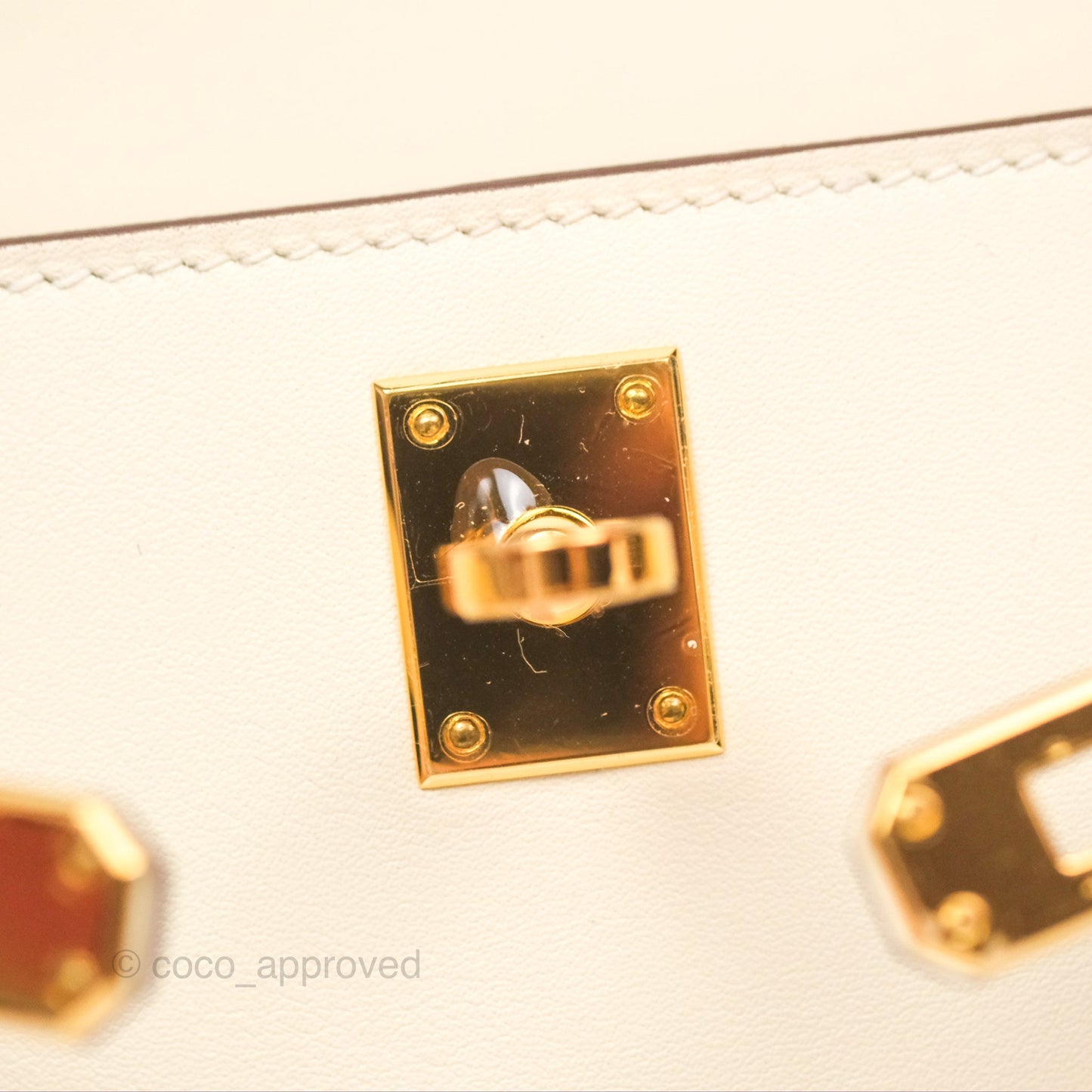 Hermès Kelly Mini Pochette Nata I2 Swift Gold Hardware
