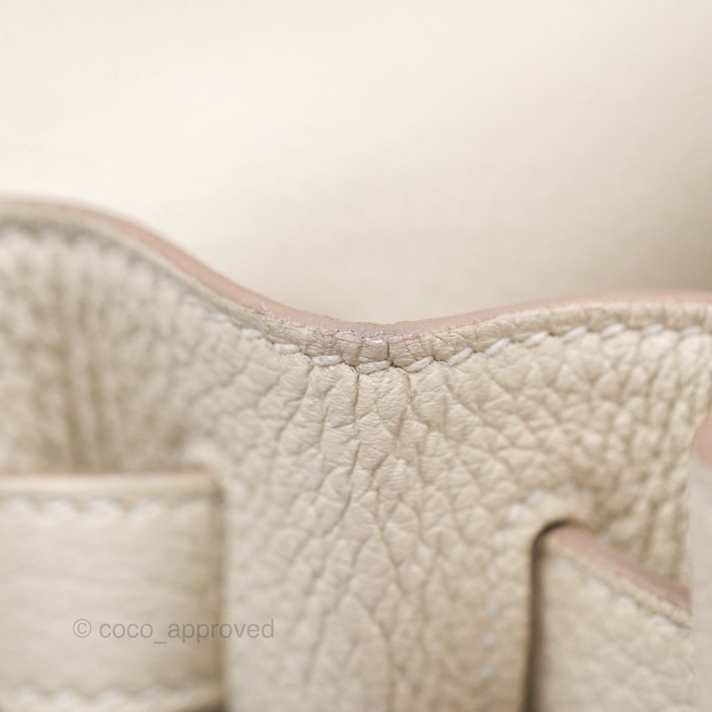 Hermès Kelly 28 Retourn Craie 10 Togo Gold Hardware