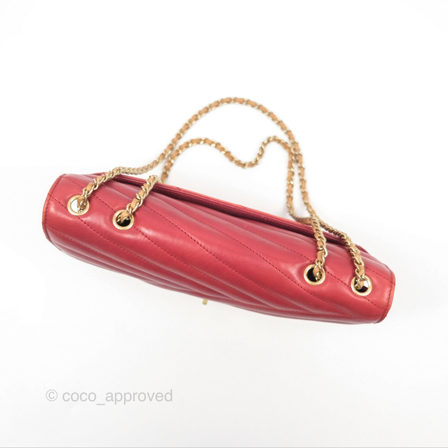 Chanel Chevron Shoulder Bag Red Calfskin Aged Gold Hardware