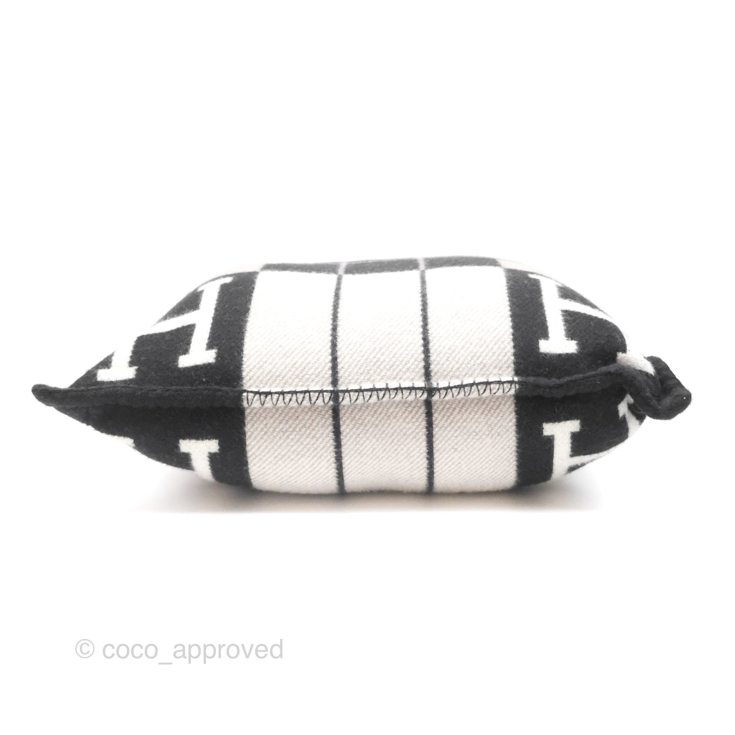 Hermes Small Avalon III Pillow Écru Noir