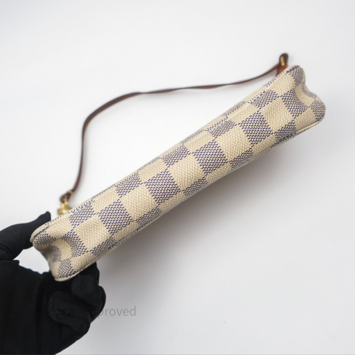 Louis Vuitton Damier Azur Pochette