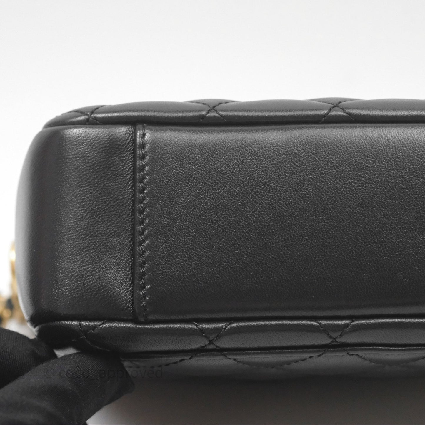 Chanel Quilted CC Pearl Crush Camera Case Black Lambskin Gold Hardware