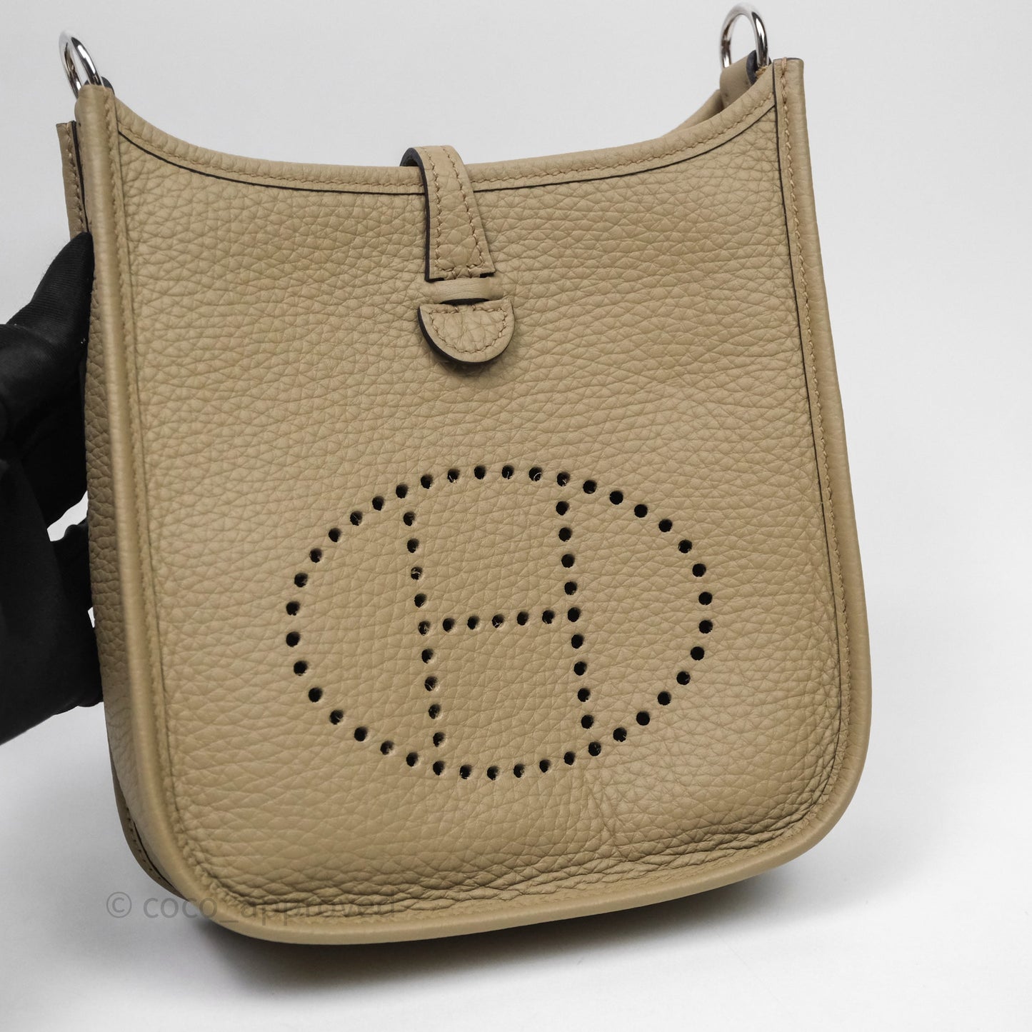 Hermès Mini Evelyne 16 Beige Marfa 8Q Clemence Gold Hardware