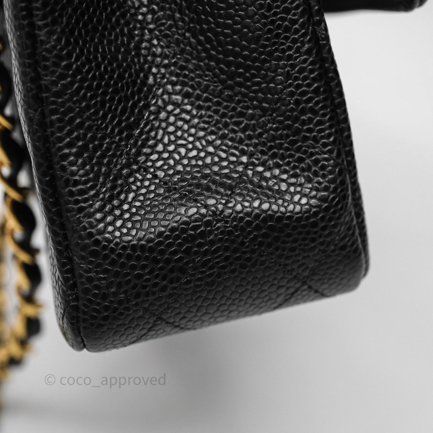 Chanel Classic M/L Medium Flap Quilted Black Caviar Gold Hardware