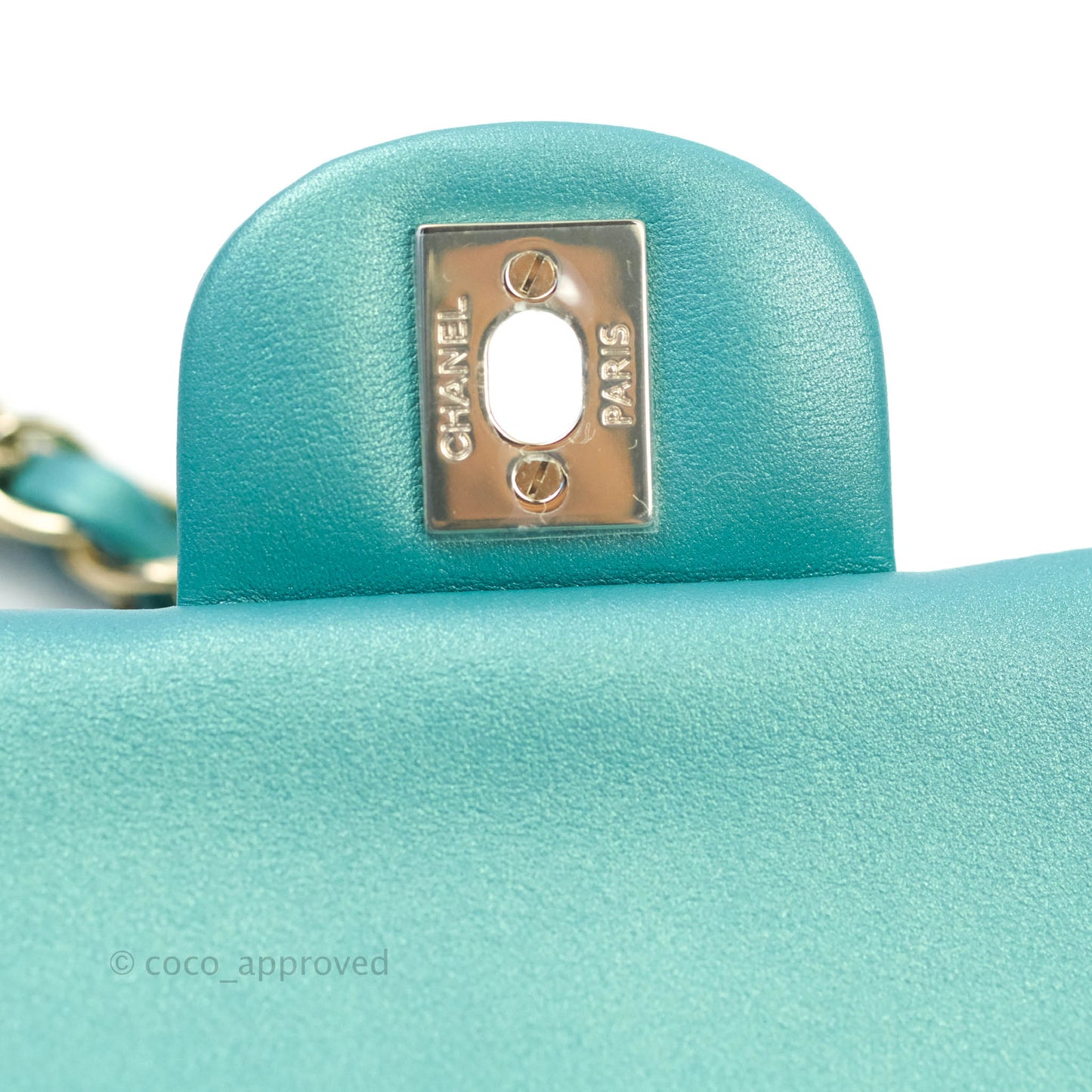 Chanel Classic M/L Medium Double Flap Iridescent Turquoise Calfskin Gold Hardware