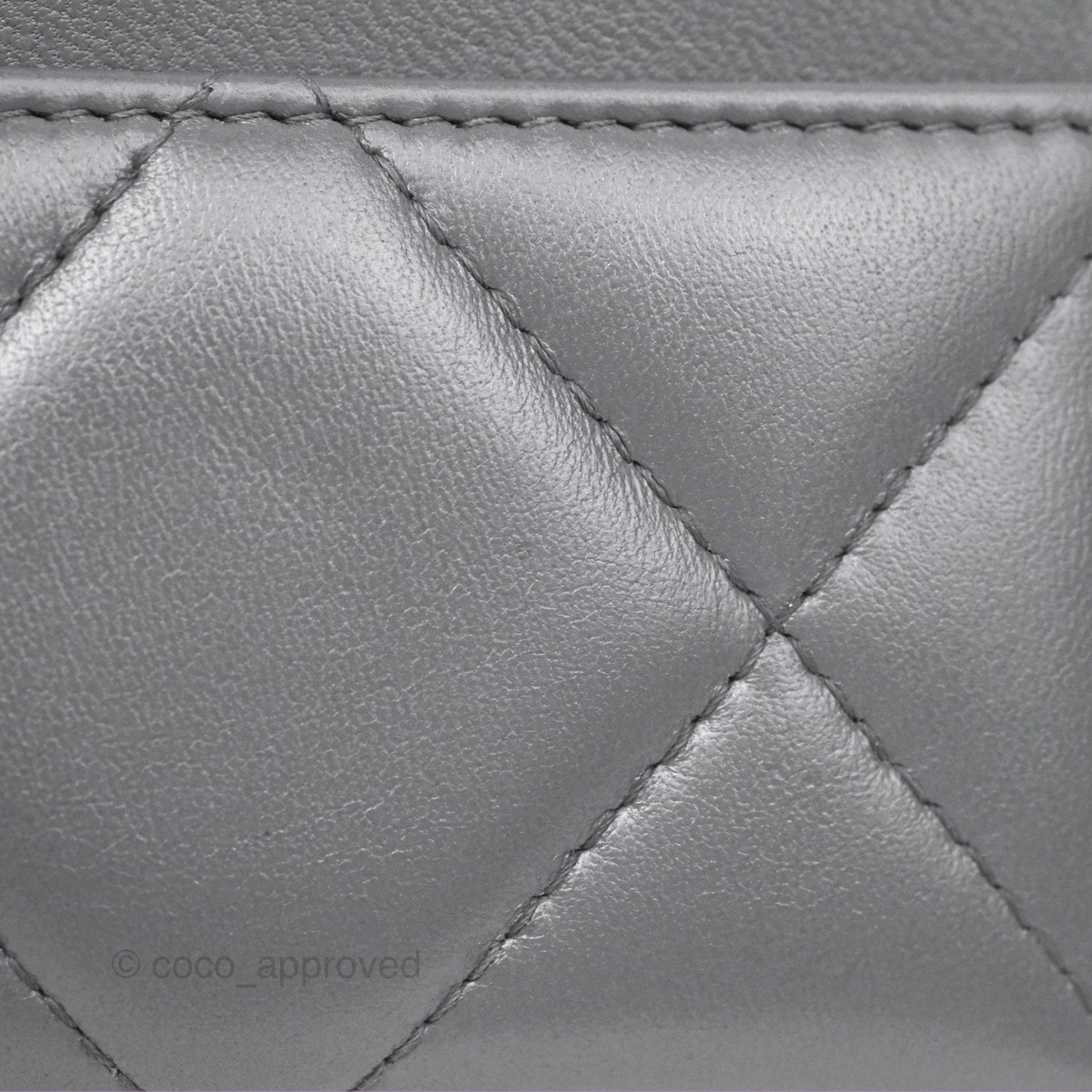Chanel 19 Quilted Flat Card Holder Dark Grey Lambskin