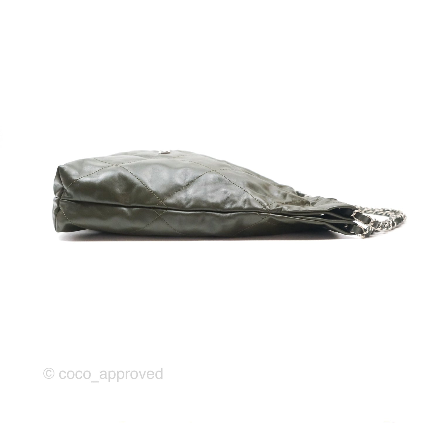 Chanel 22 Medium Green Shiny Calfskin Ruthenium Hardware