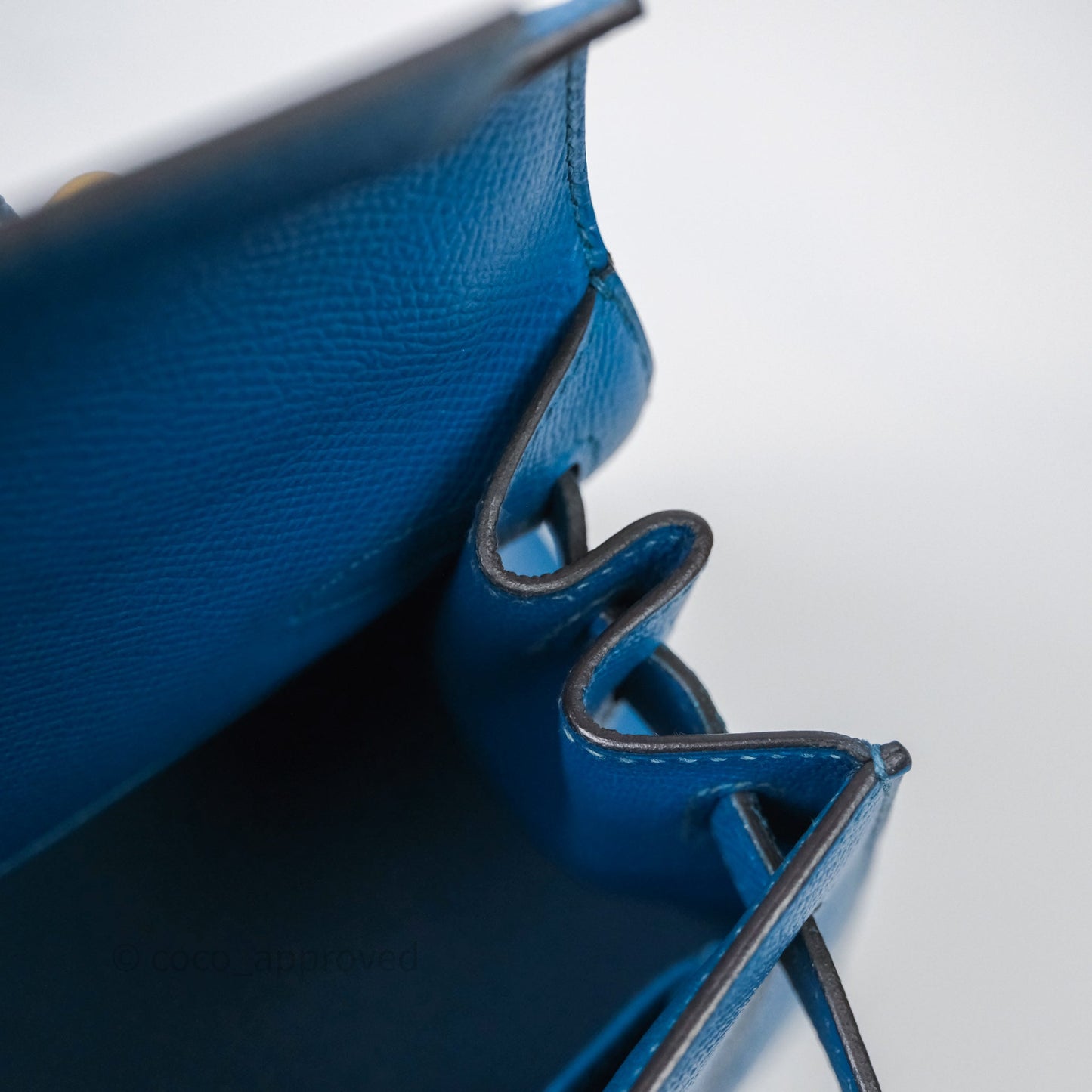 Hermès Kelly 28 Blue Epsom Gold Hardware
