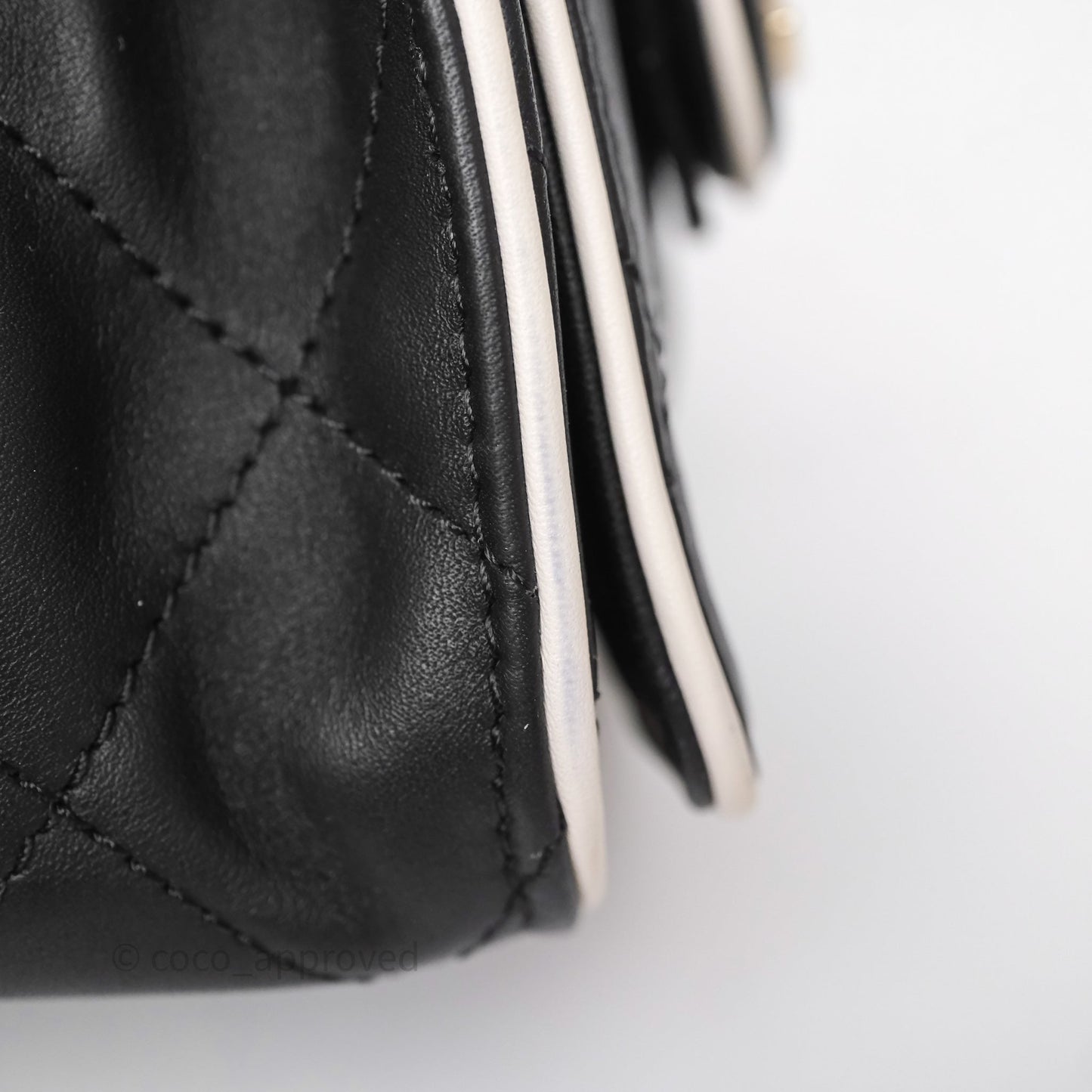 Chanel 25 Mini Bag Black/ White Calfskin Gold Hardware