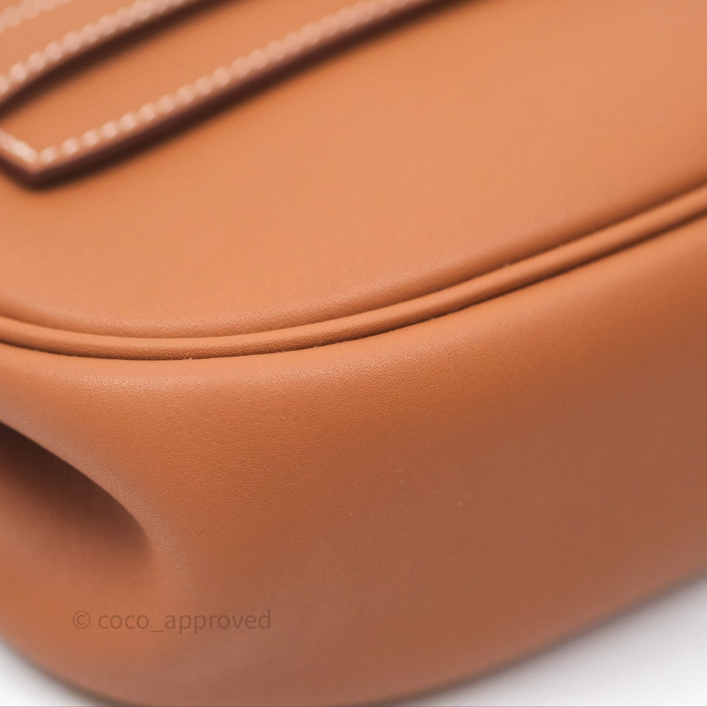 Hermès Kelly Moove Gold 37 Swift Gold Hardware