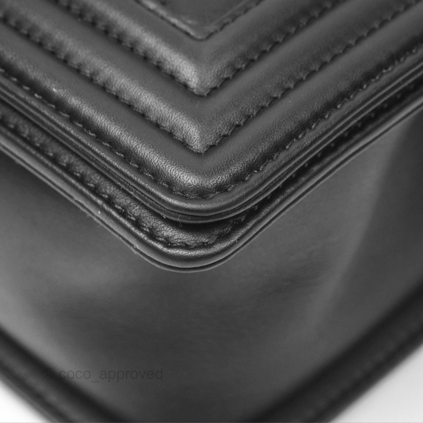 Chanel Quilted Medium Boy Black Calfskin Aged Gold Hardware