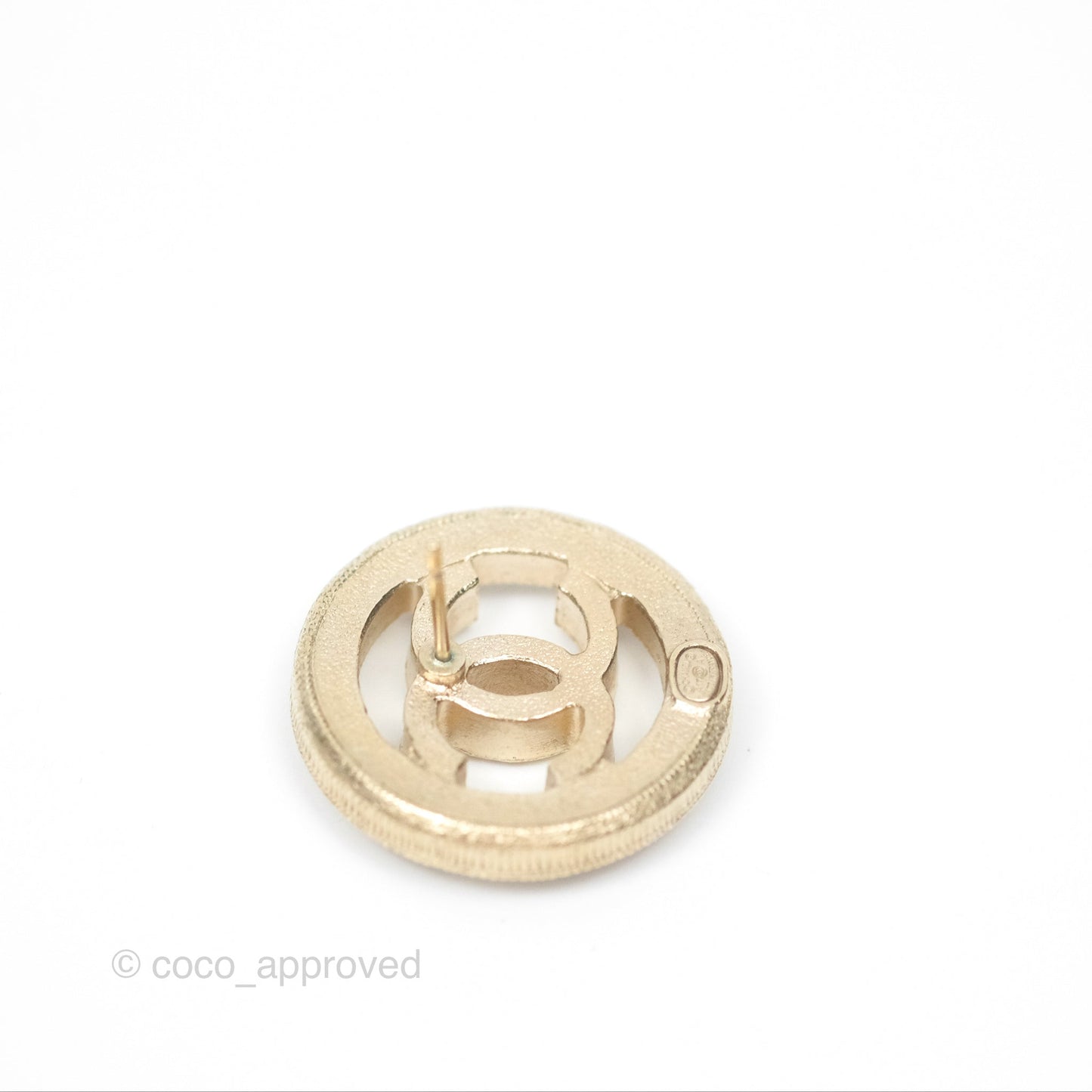 Chanel Pearl CC Round Earrings Gold Tone 17A