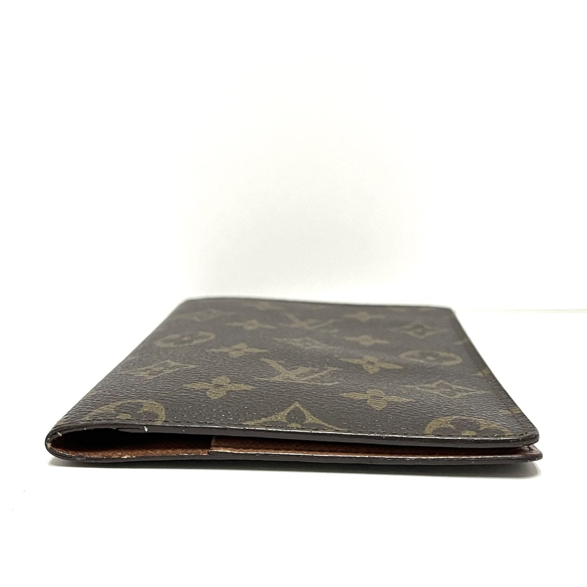 Louis Vuitton Passport Cover  Canvas Wallet  ()