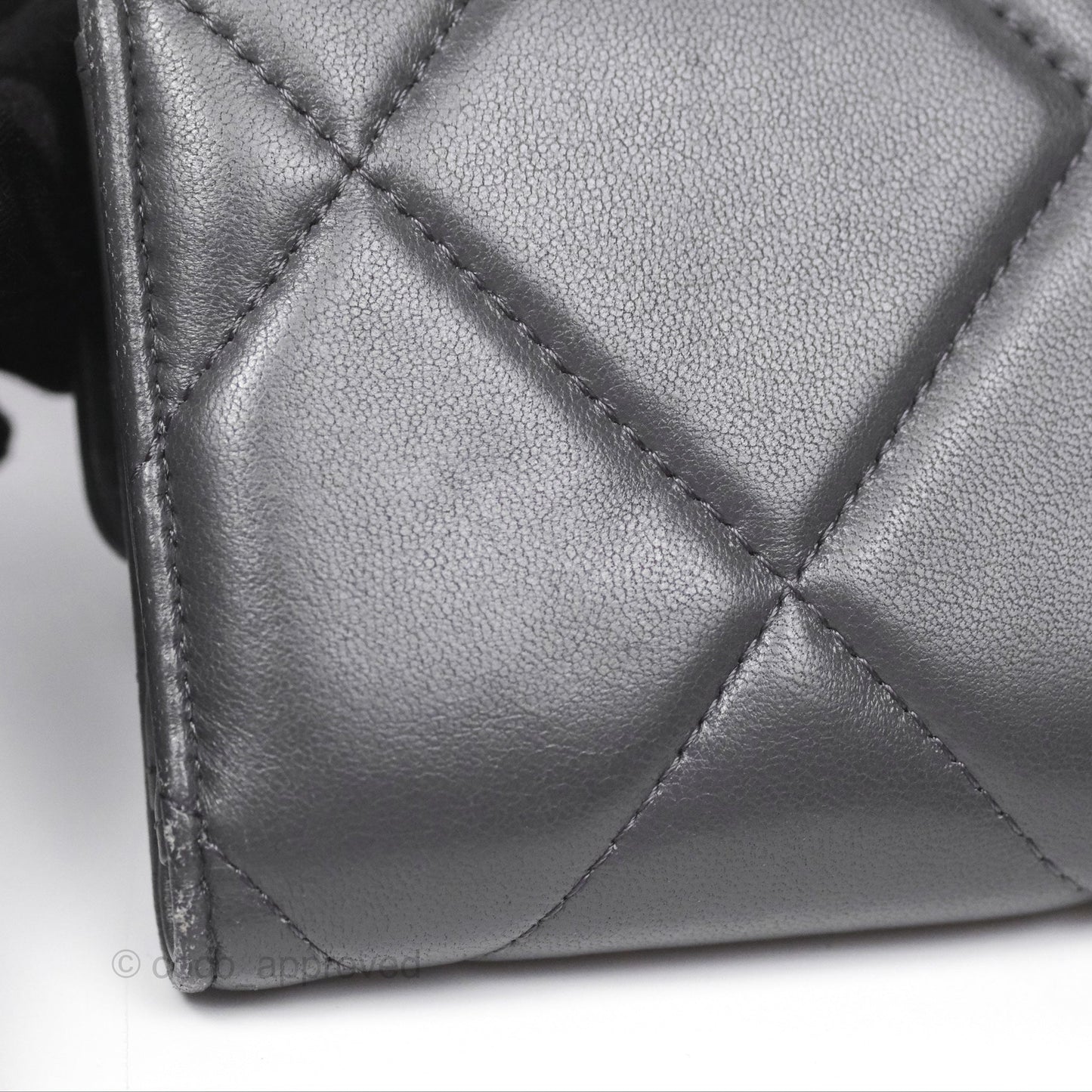 Chanel 19 Short Flap Wallet Grey Gold Hardware
